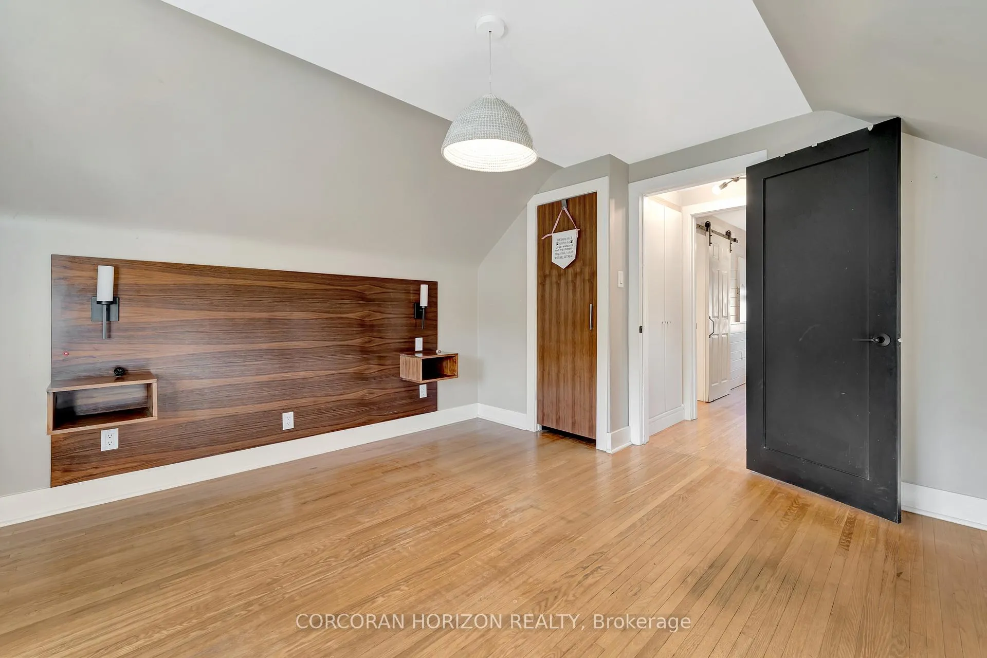 Photo 17 of 254 Pinewood Place, Waterloo — HOMEH