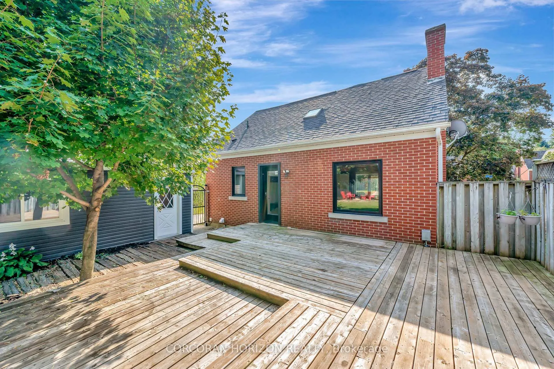 Photo 27 of 254 Pinewood Place, Waterloo — HOMEH