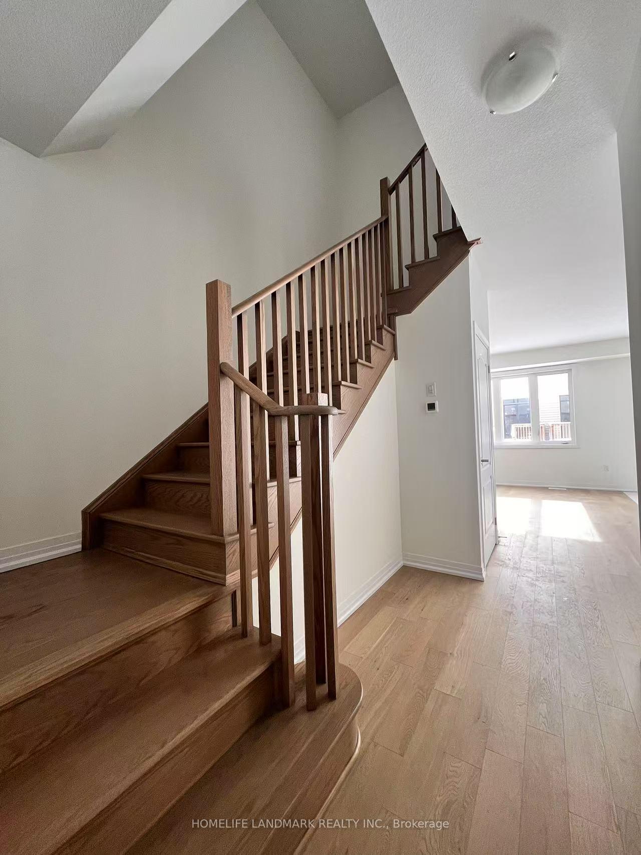 Photo 4 of 10 Velvet Way, Thorold, Rolling Meadows — HOMEH