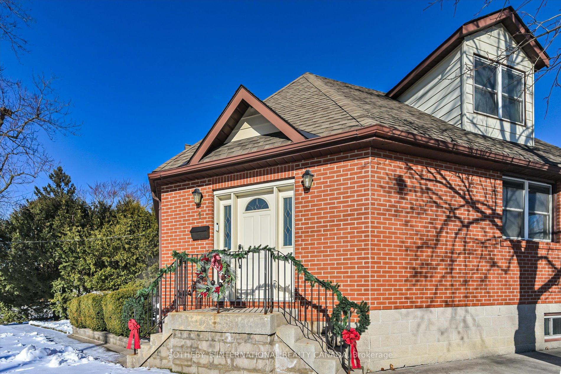 Photo 5 of 1 Squires Avenue, Toronto, O'Connor-Parkview — HOMEH