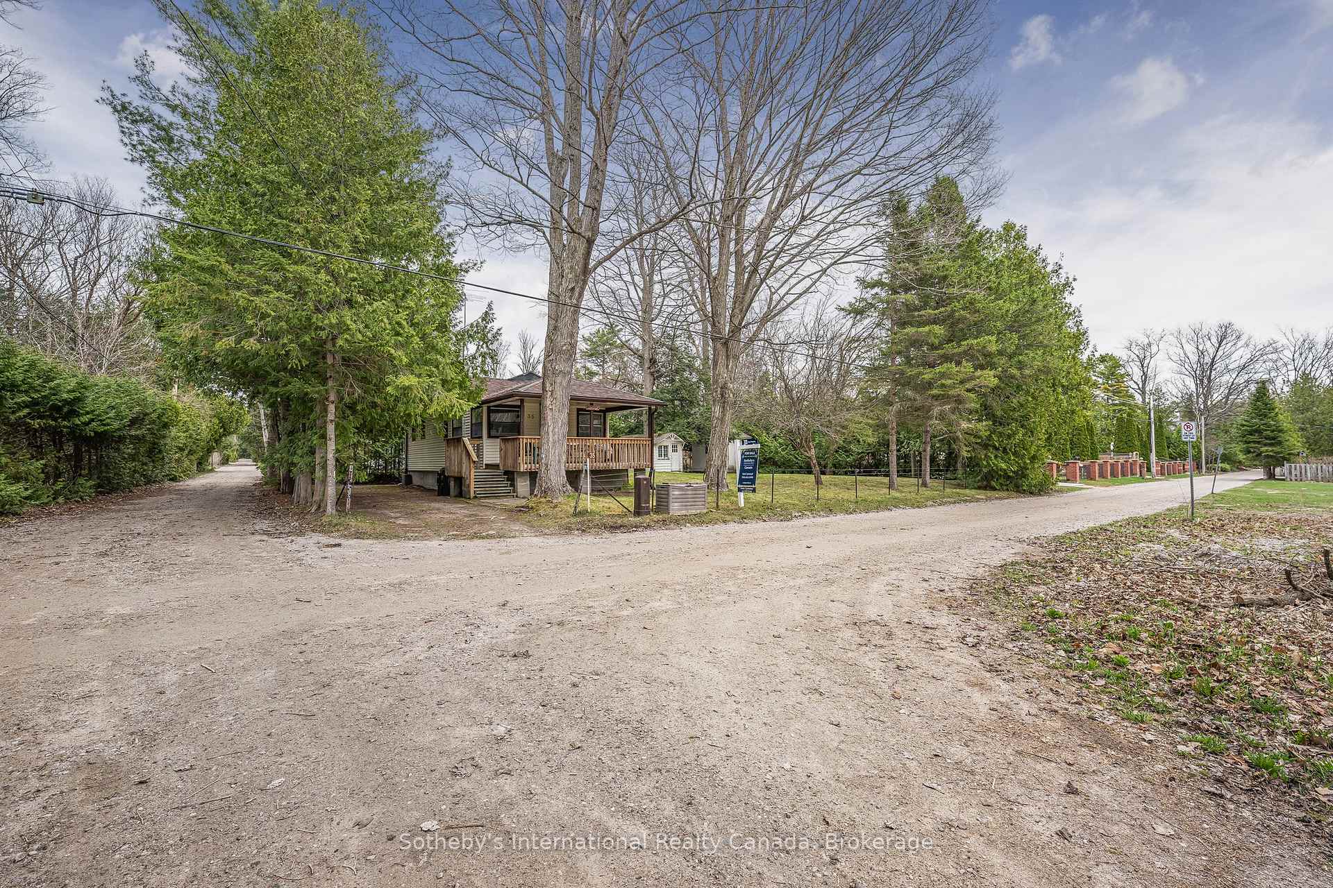 Photo 2 of 35 Roc Road, Tiny, Rural Tiny — HOMEH