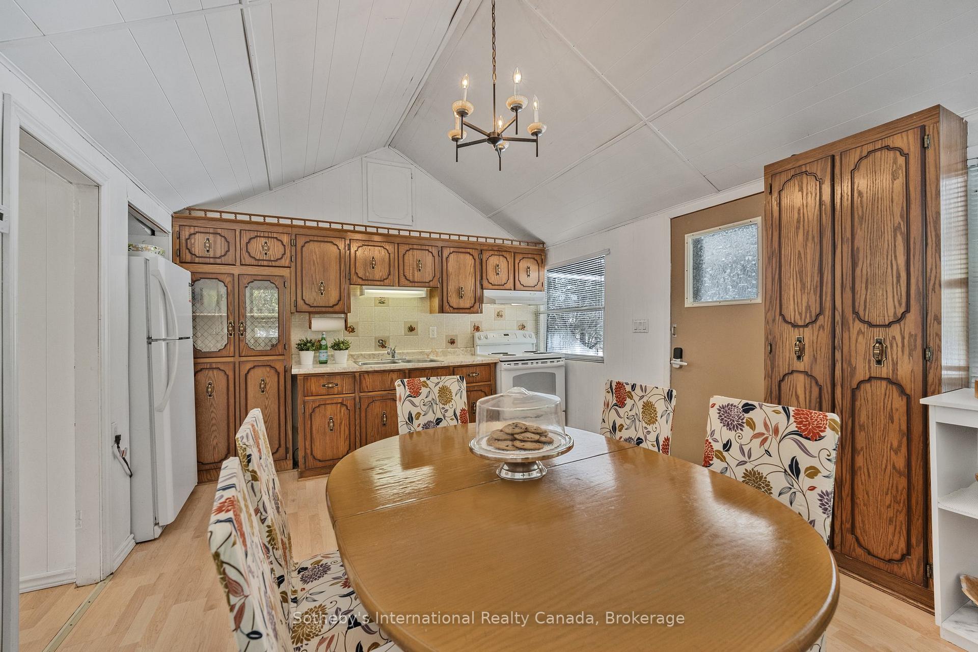 Photo 9 of 35 Roc Road, Tiny, Rural Tiny — HOMEH