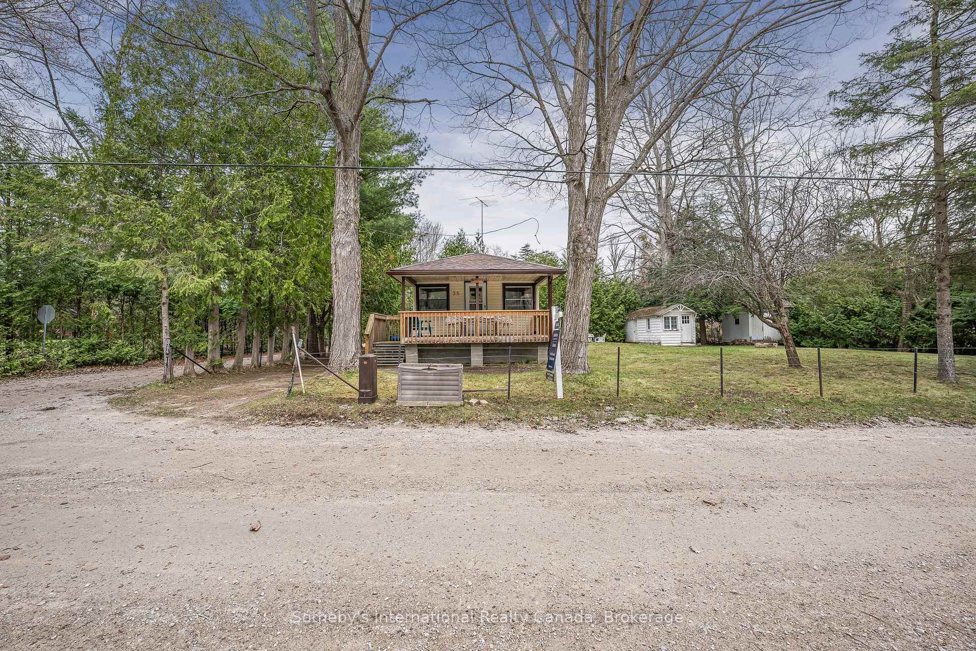 Photo 23 of 35 Roc Road, Tiny, Rural Tiny — HOMEH
