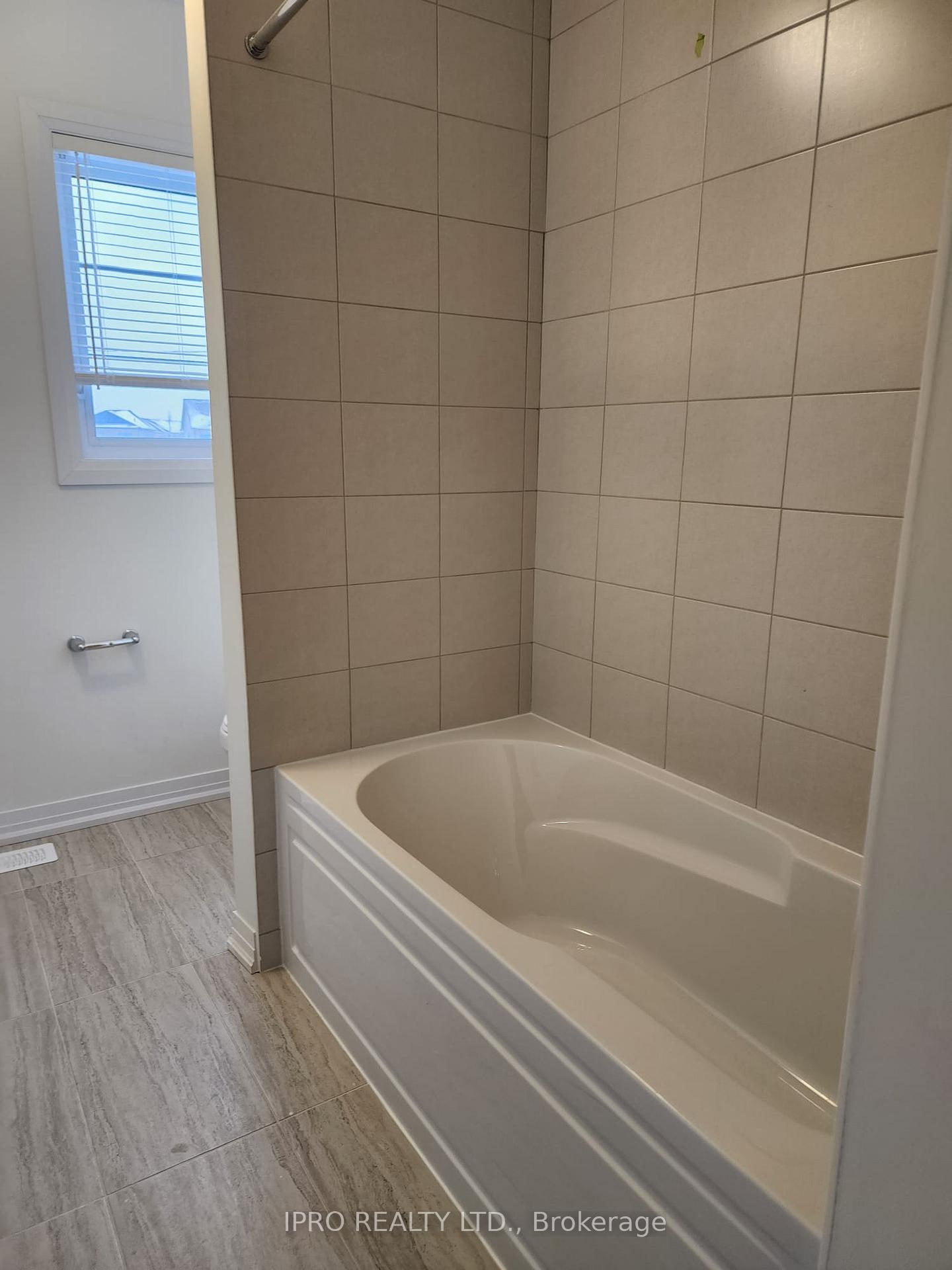 Photo 24 of 256 Velvet Way, Thorold, Rolling Meadows — HOMEH