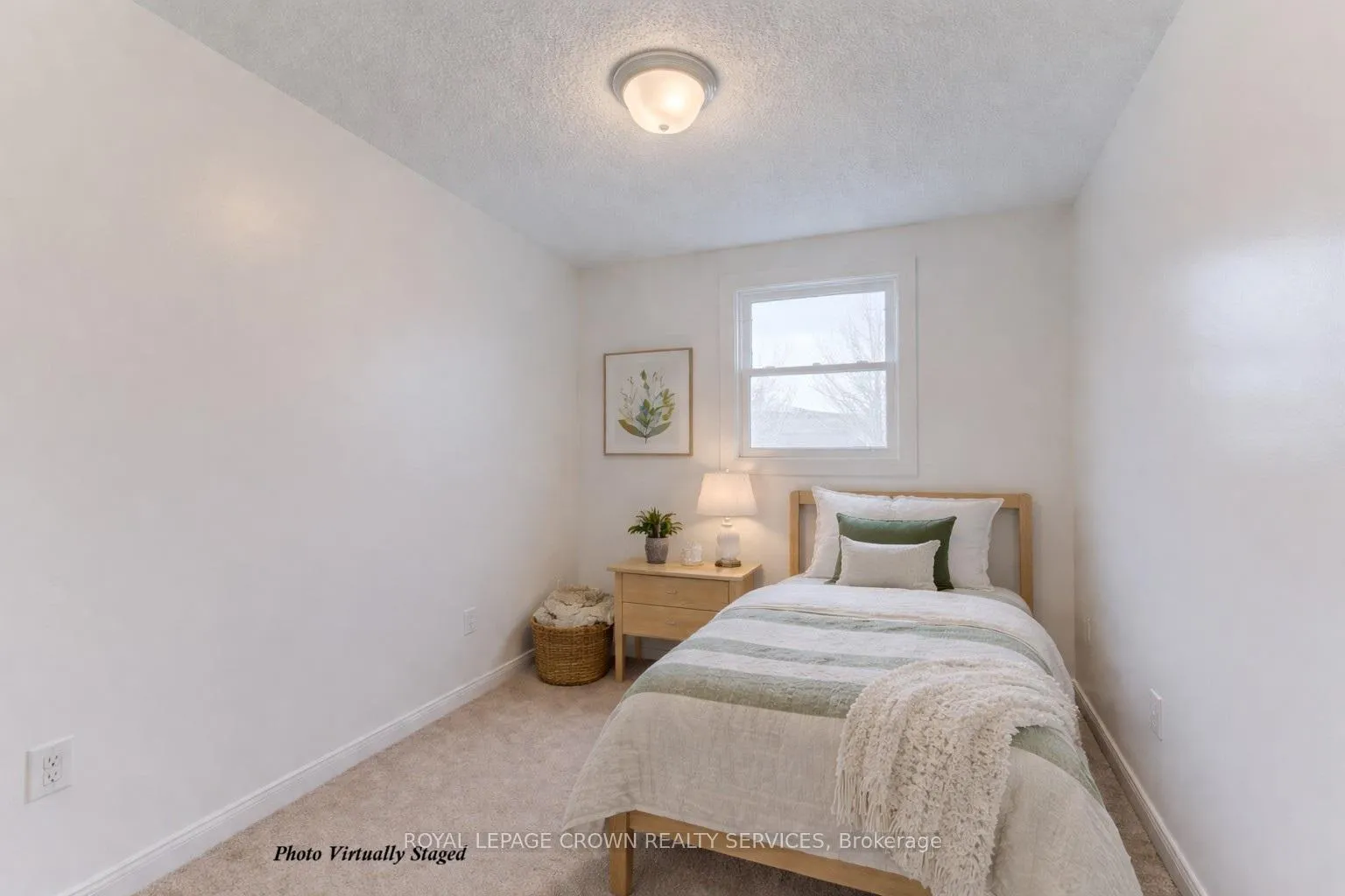 Photo 18 of 828 Elgin Street N, Cambridge — HOMEH