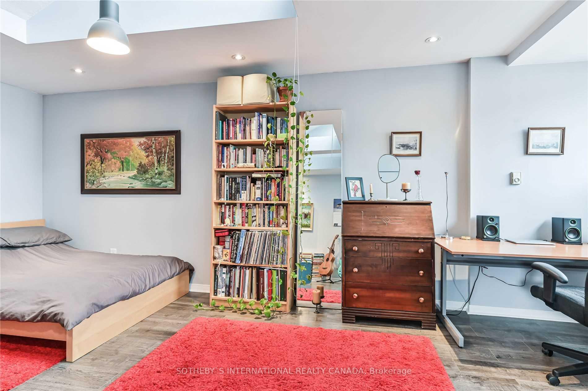 Photo 11 of Unit Coach H, 900 Manning Avenue, Toronto, The Annex — HOMEH