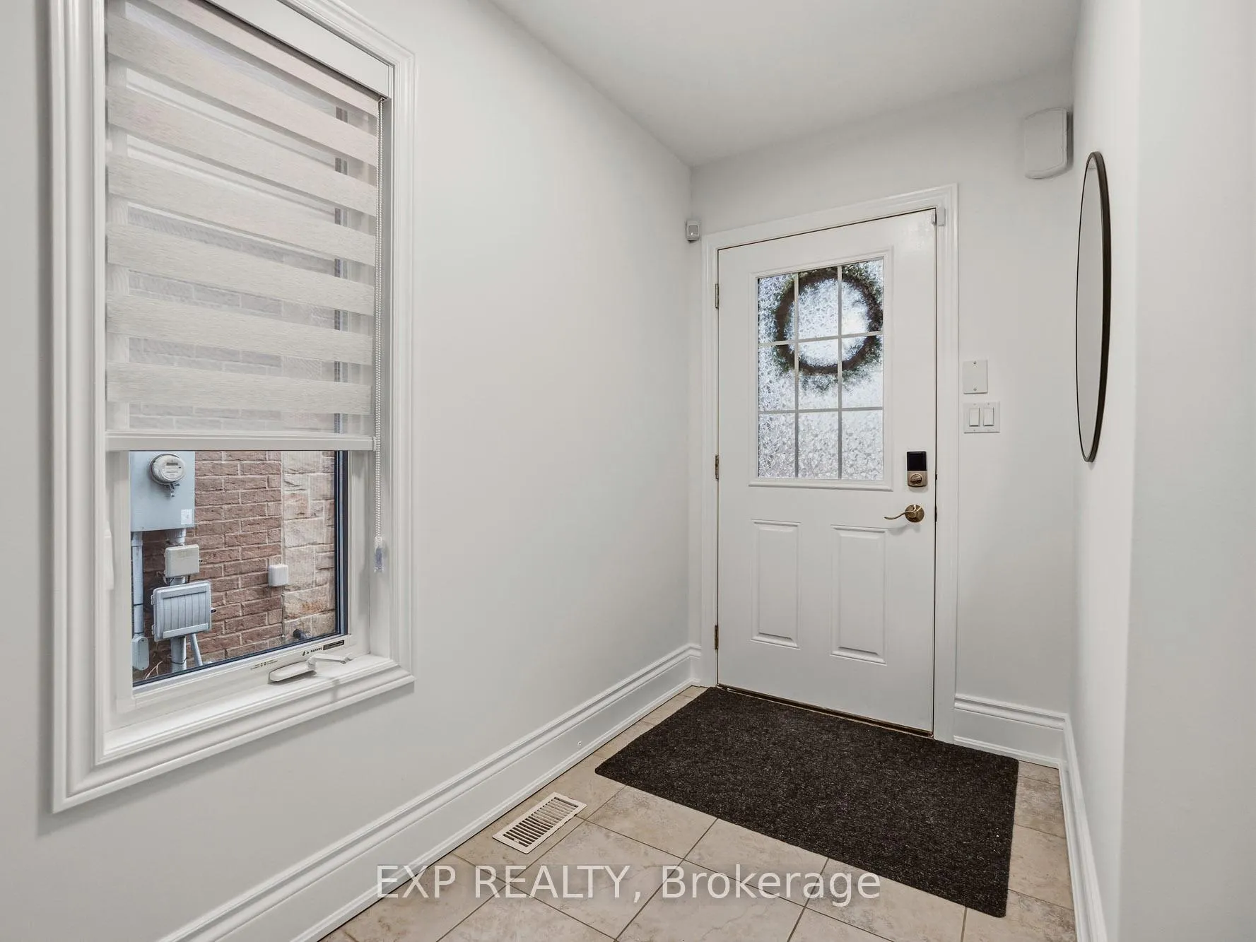 Photo 5 of 8667 Jennifer Crescent, Niagara Falls, Forestview — HOMEH