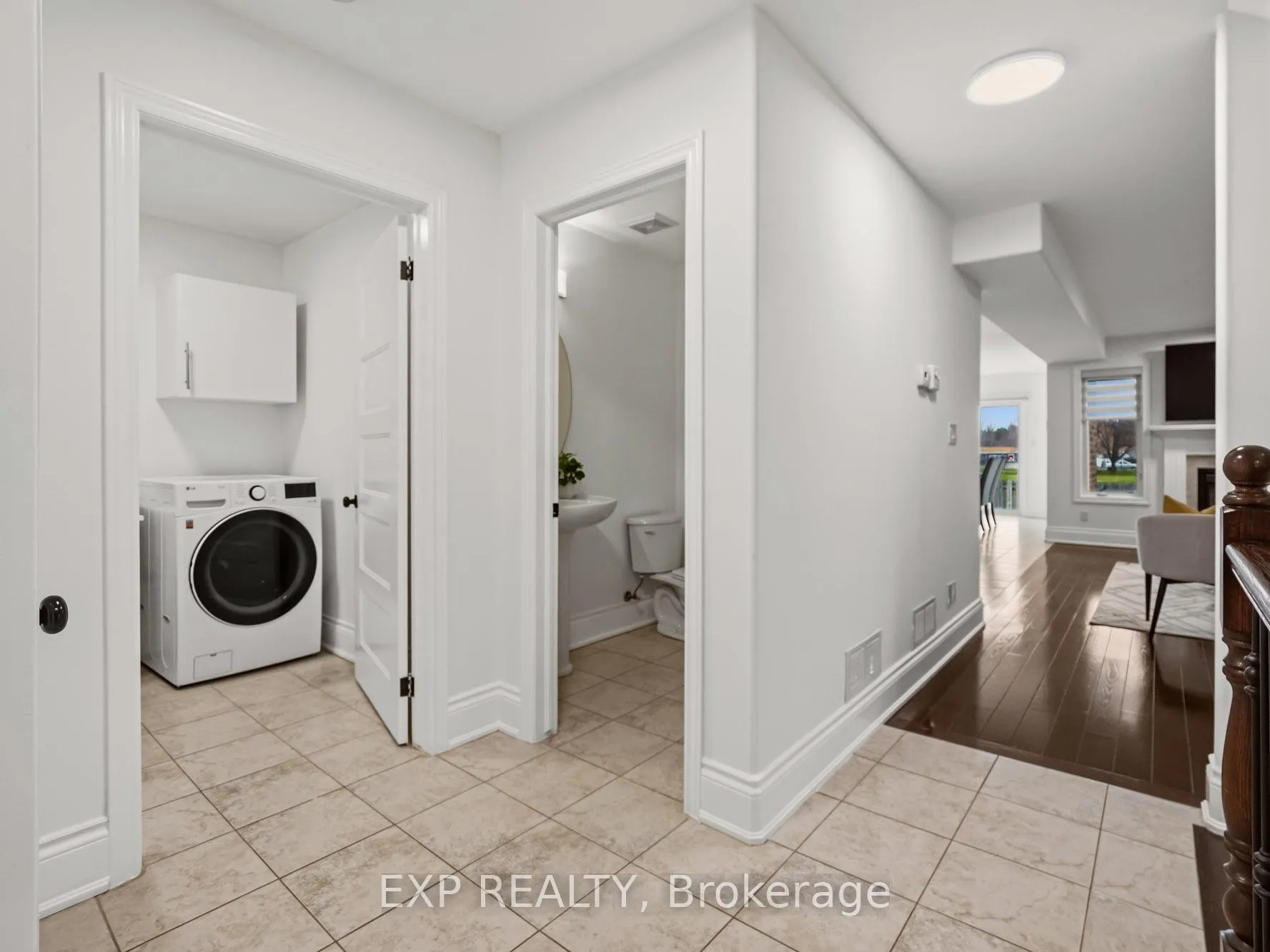 Photo 7 of 8667 Jennifer Crescent, Niagara Falls, Forestview — HOMEH