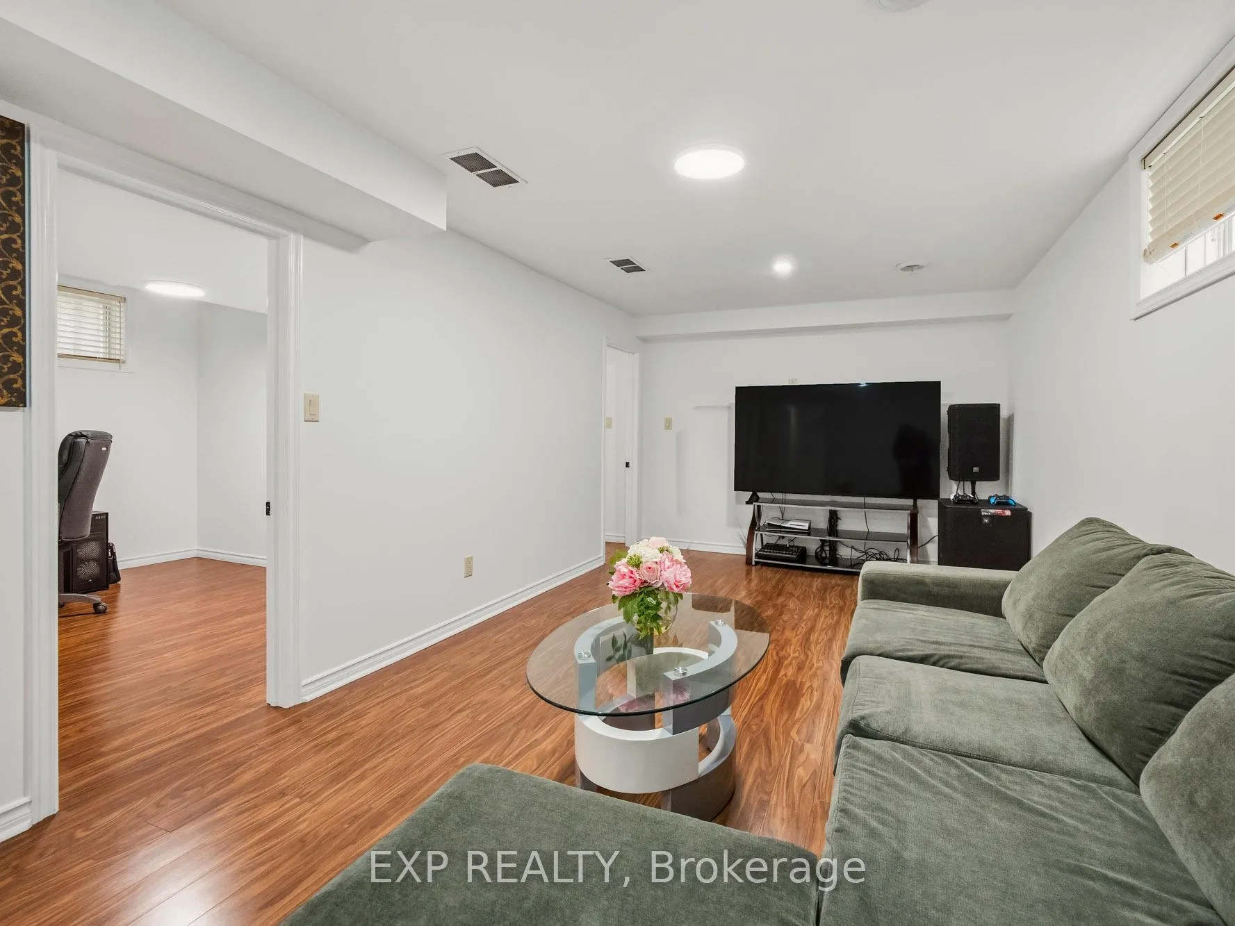 Photo 34 of 8667 Jennifer Crescent, Niagara Falls, Forestview — HOMEH