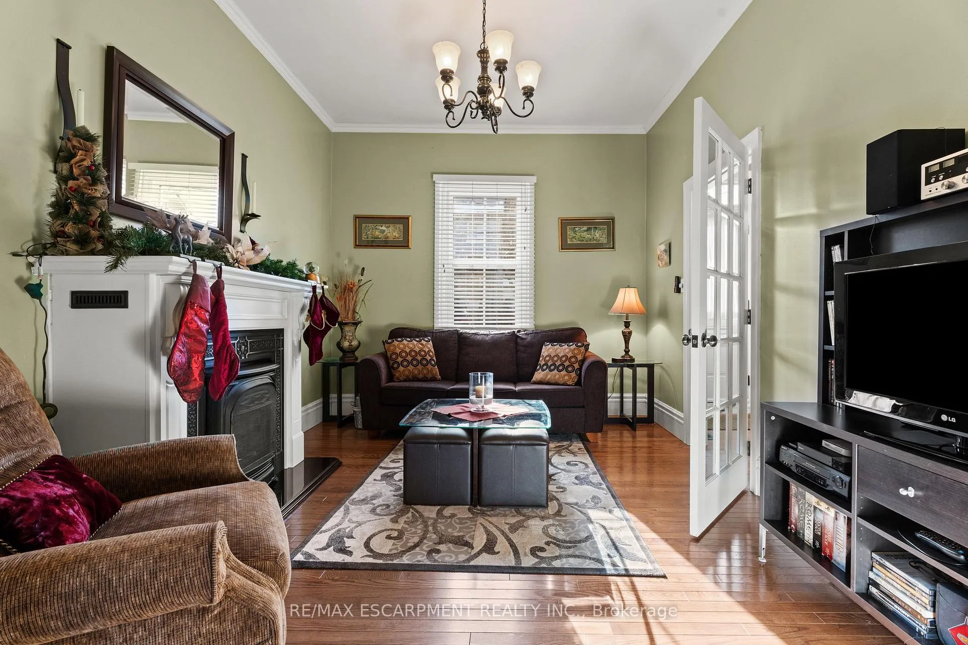 Photo 10 of 64 Florence Street, Hamilton, Strathcona — HOMEH