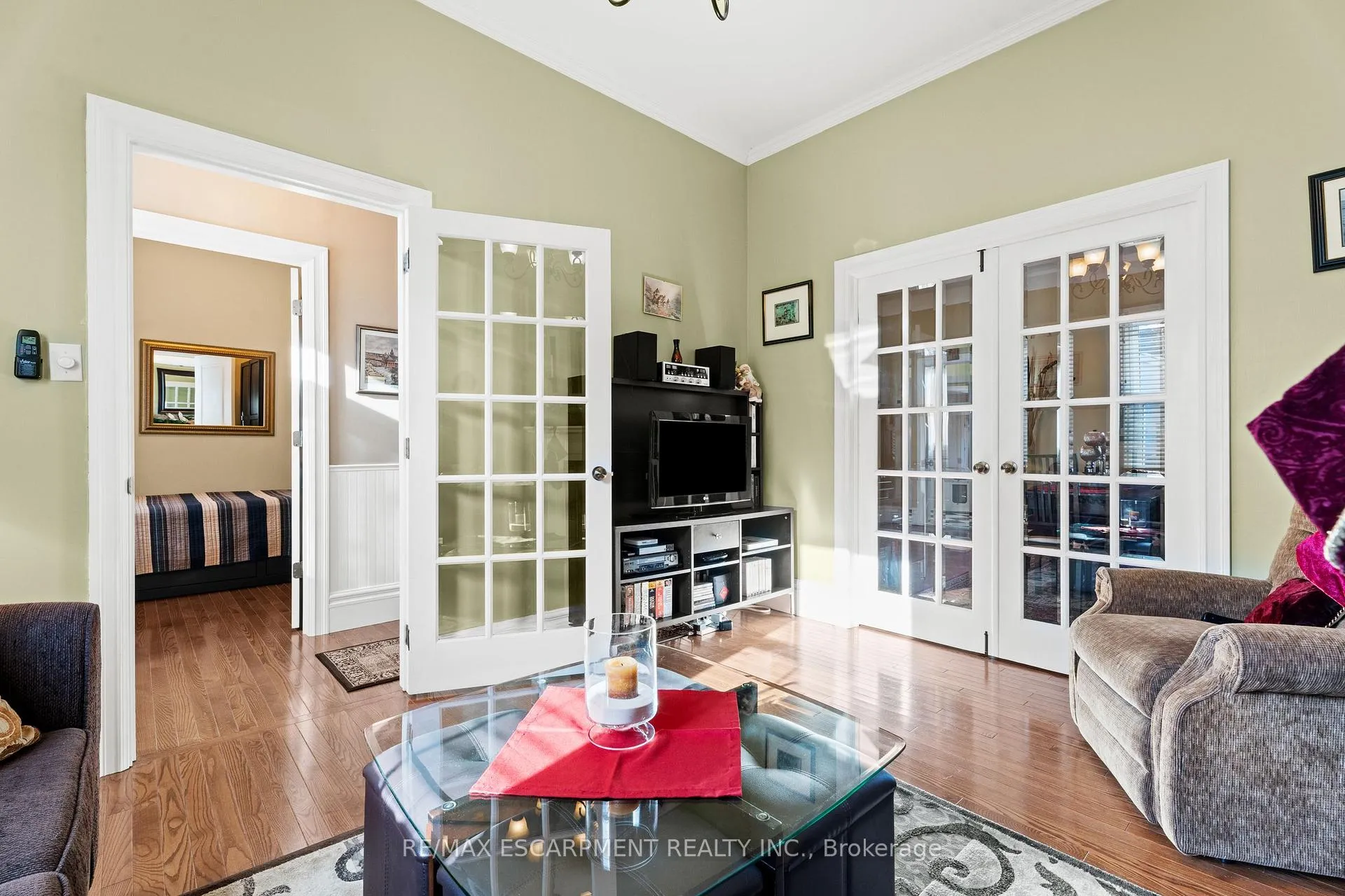 Photo 11 of 64 Florence Street, Hamilton, Strathcona — HOMEH