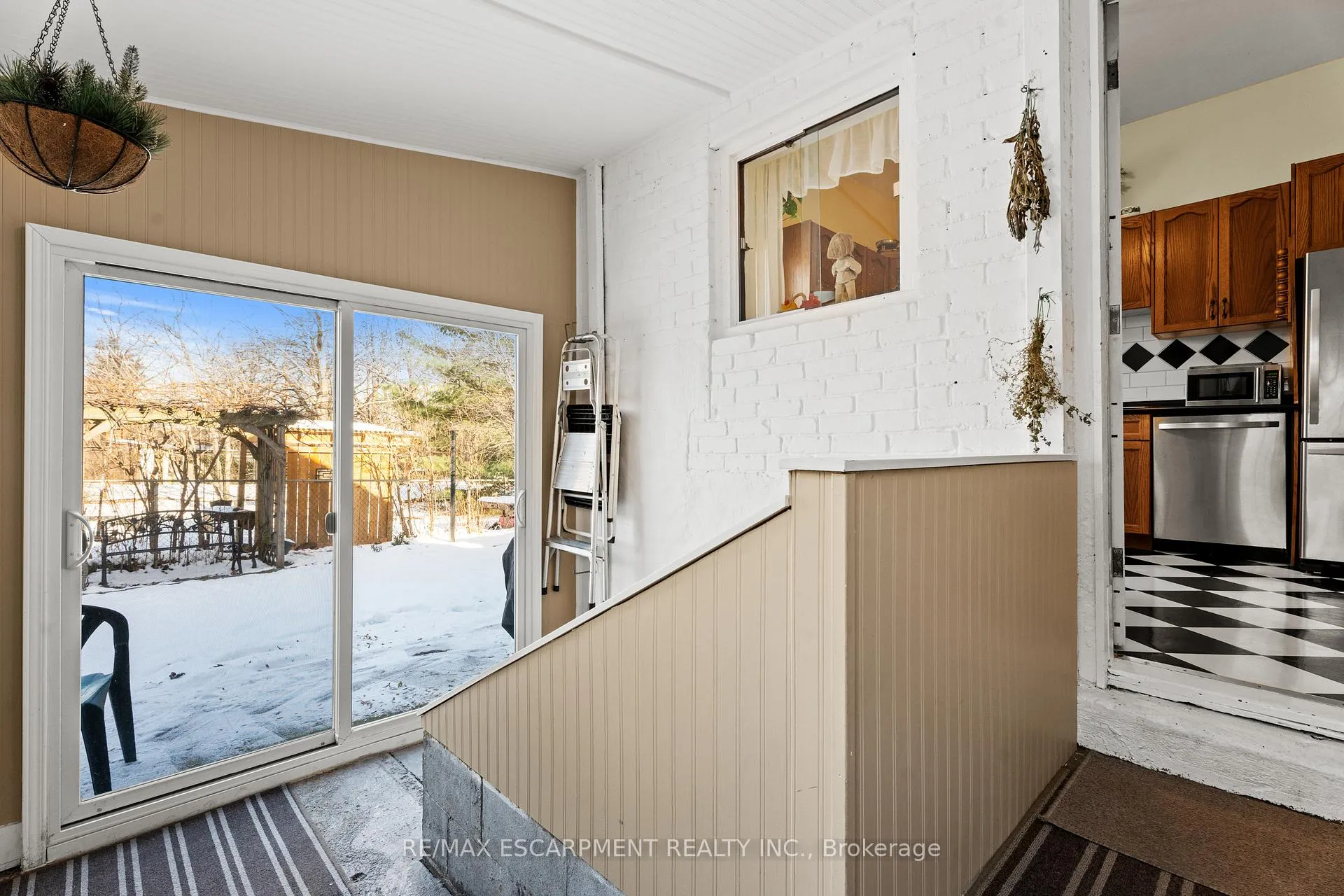 Photo 23 of 64 Florence Street, Hamilton, Strathcona — HOMEH