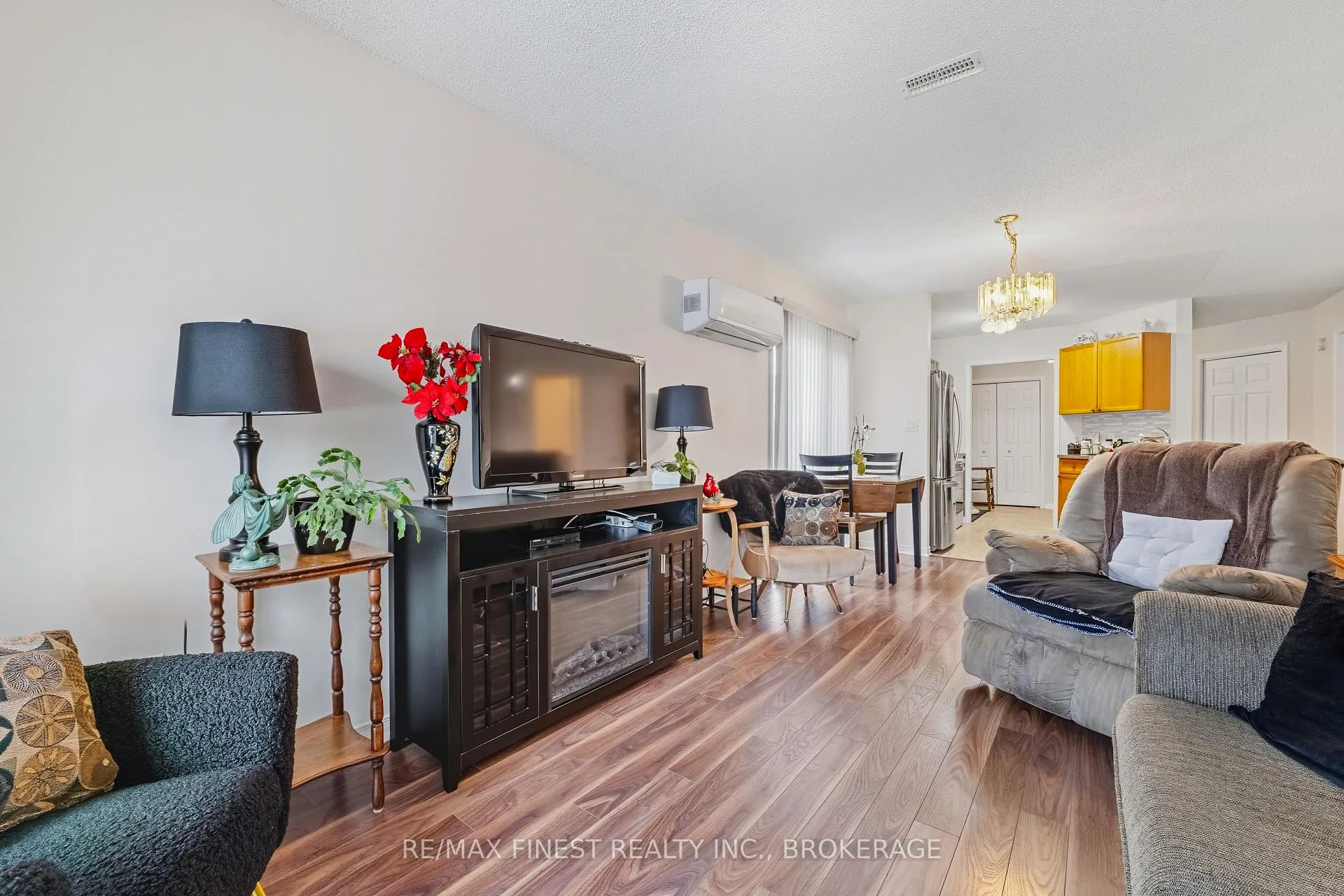Photo 17 of 77 Wilson Street, Kingston, Rideau — HOMEH