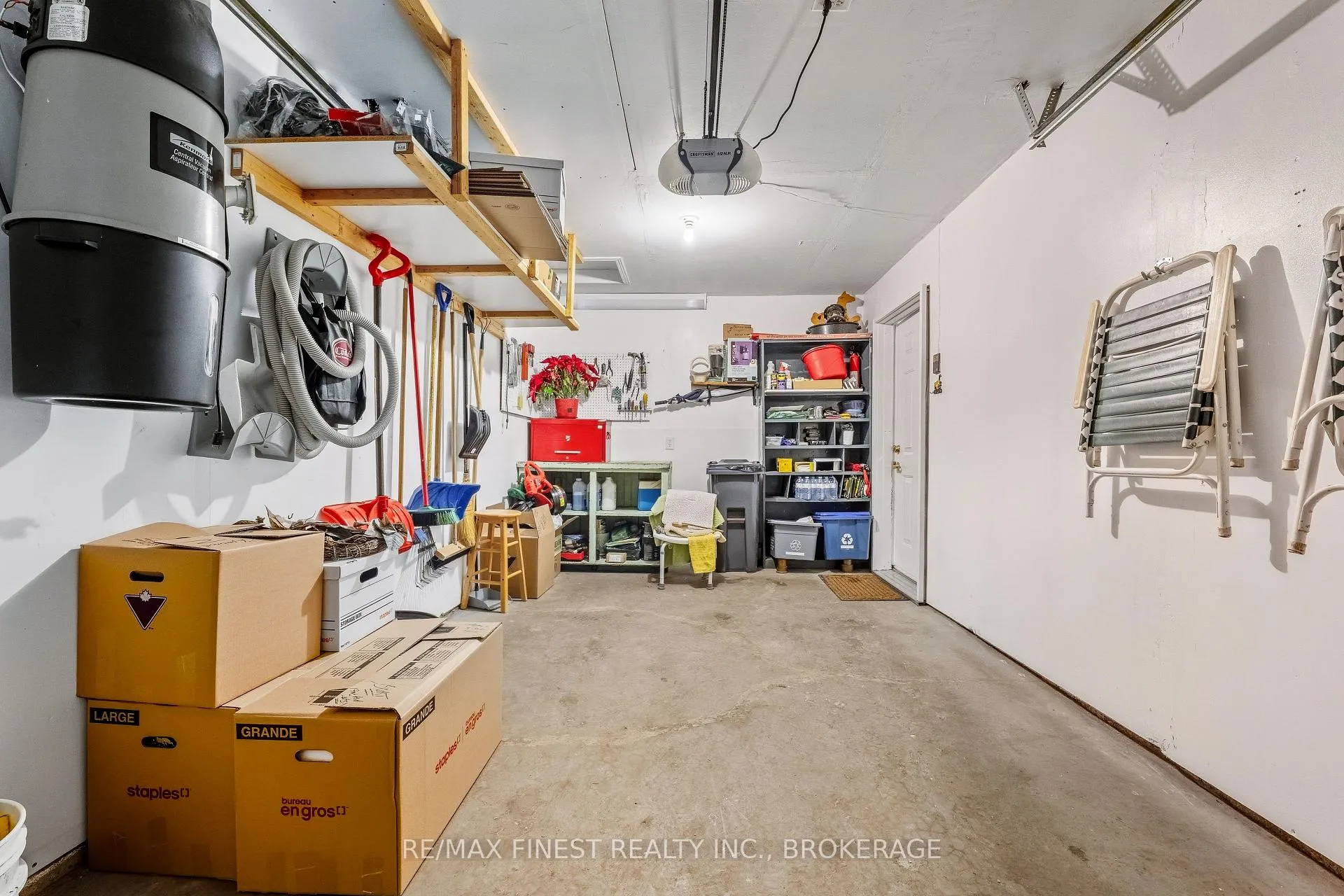Photo 25 of 77 Wilson Street, Kingston, Rideau — HOMEH