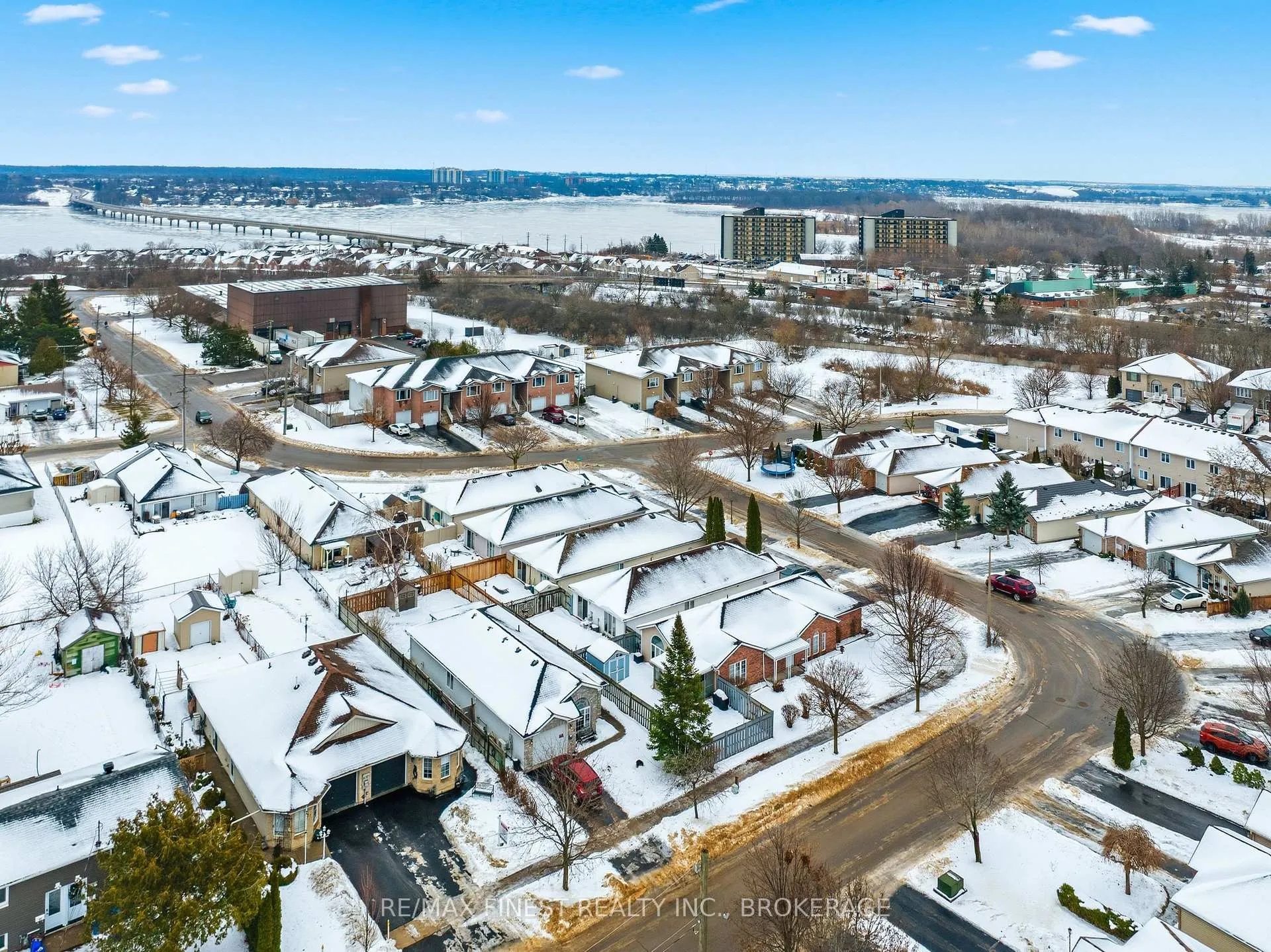 Photo 36 of 77 Wilson Street, Kingston, Rideau — HOMEH