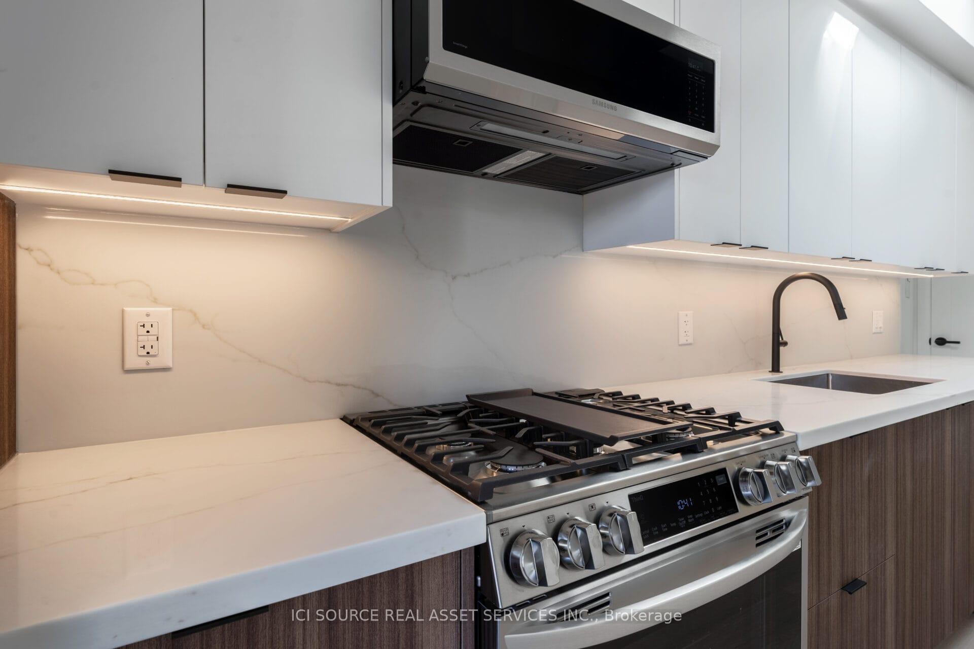 Photo 7 of Unit 3, 328 Shaw Street, Toronto, Trinity-Bellwoods — HOMEH