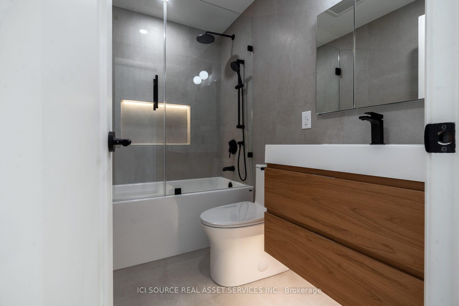 Photo 13 of Unit 3, 328 Shaw Street, Toronto, Trinity-Bellwoods — HOMEH