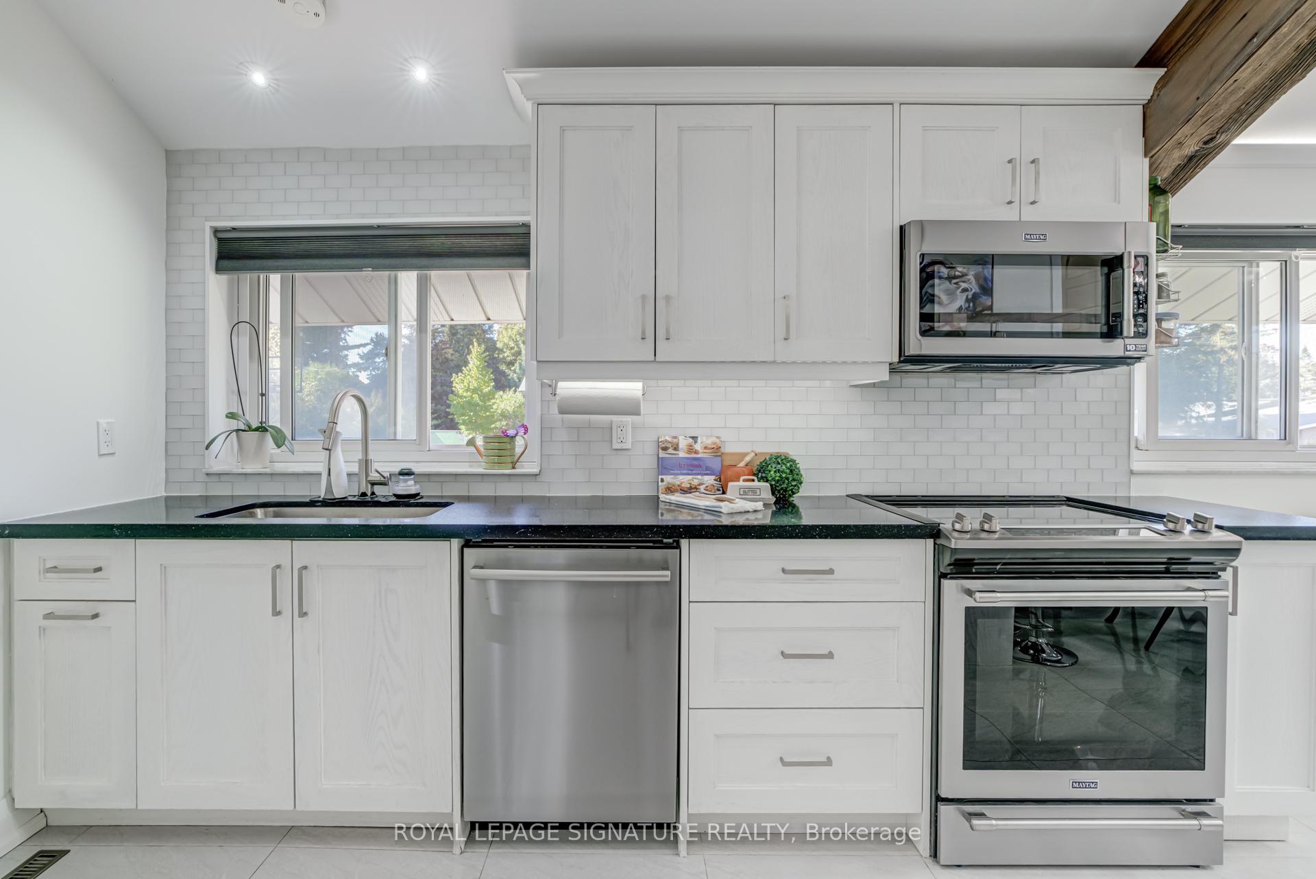 Photo 6 of 57 Munson Crescent, Scarborough, Bendale — HOMEH
