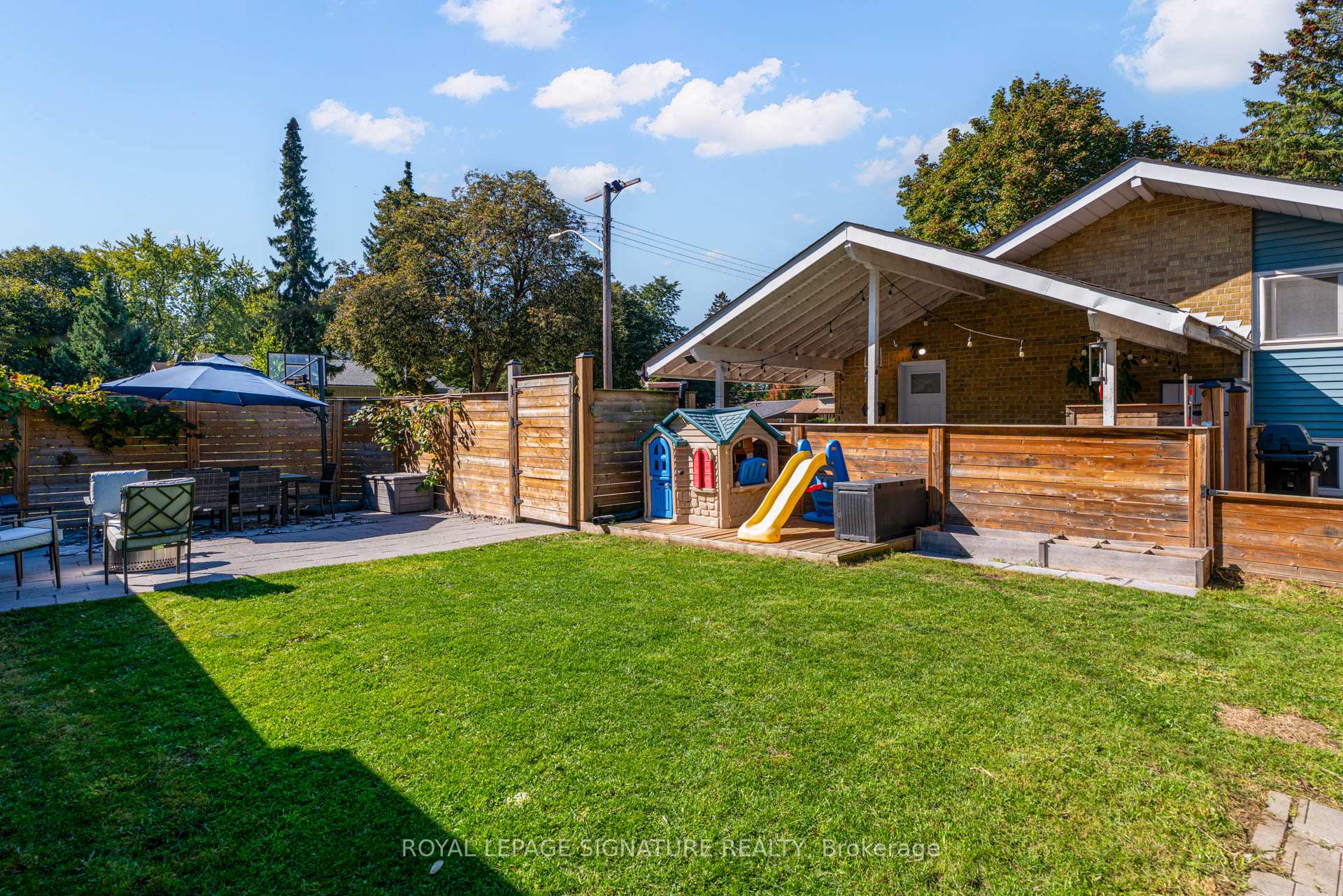 Photo 28 of 57 Munson Crescent, Scarborough, Bendale — HOMEH
