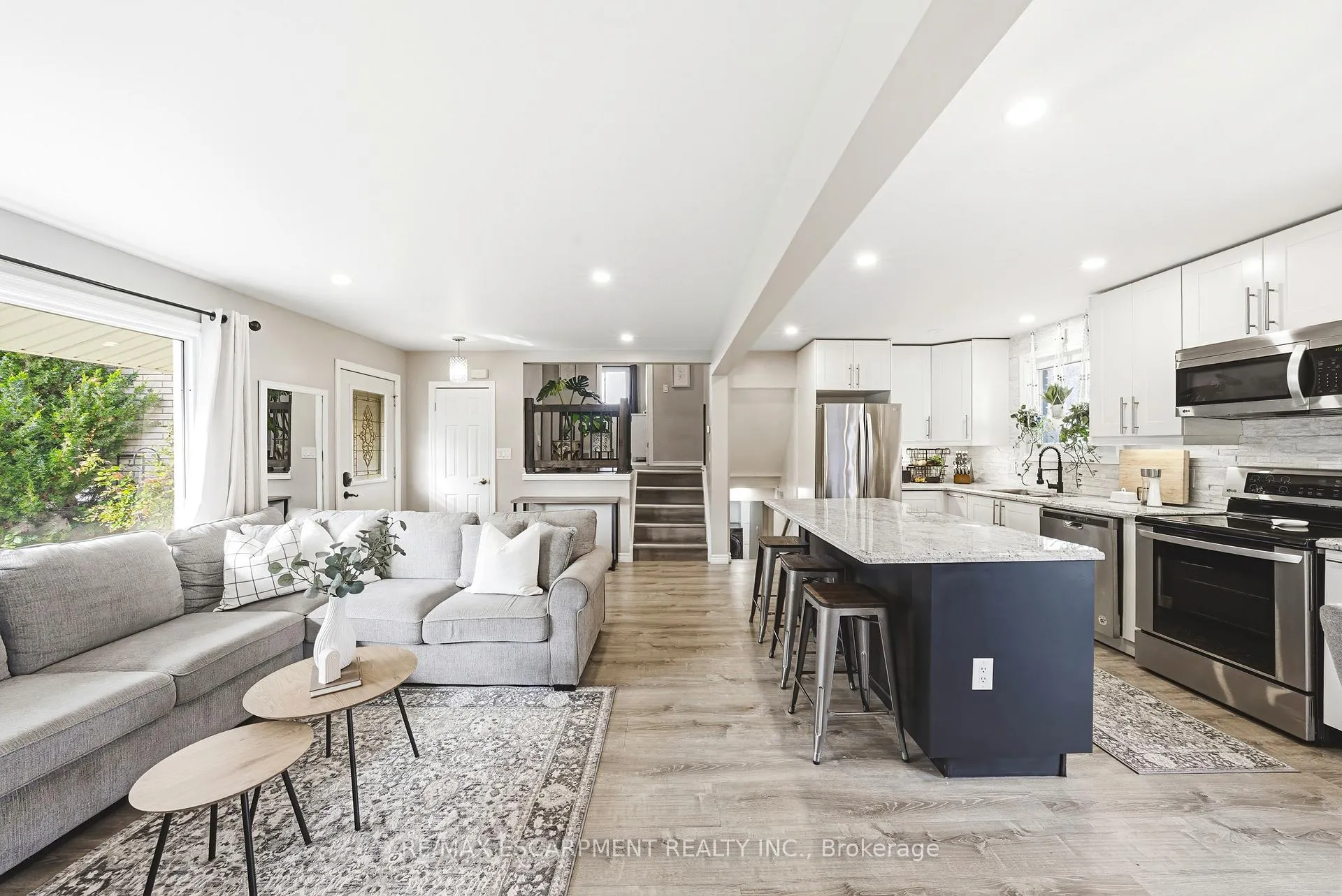 Photo 6 of 4117 Hixon Street, Lincoln, Beamsville — HOMEH