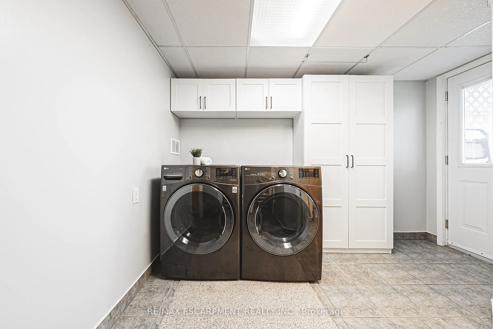 Photo 22 of 4117 Hixon Street, Lincoln, Beamsville — HOMEH