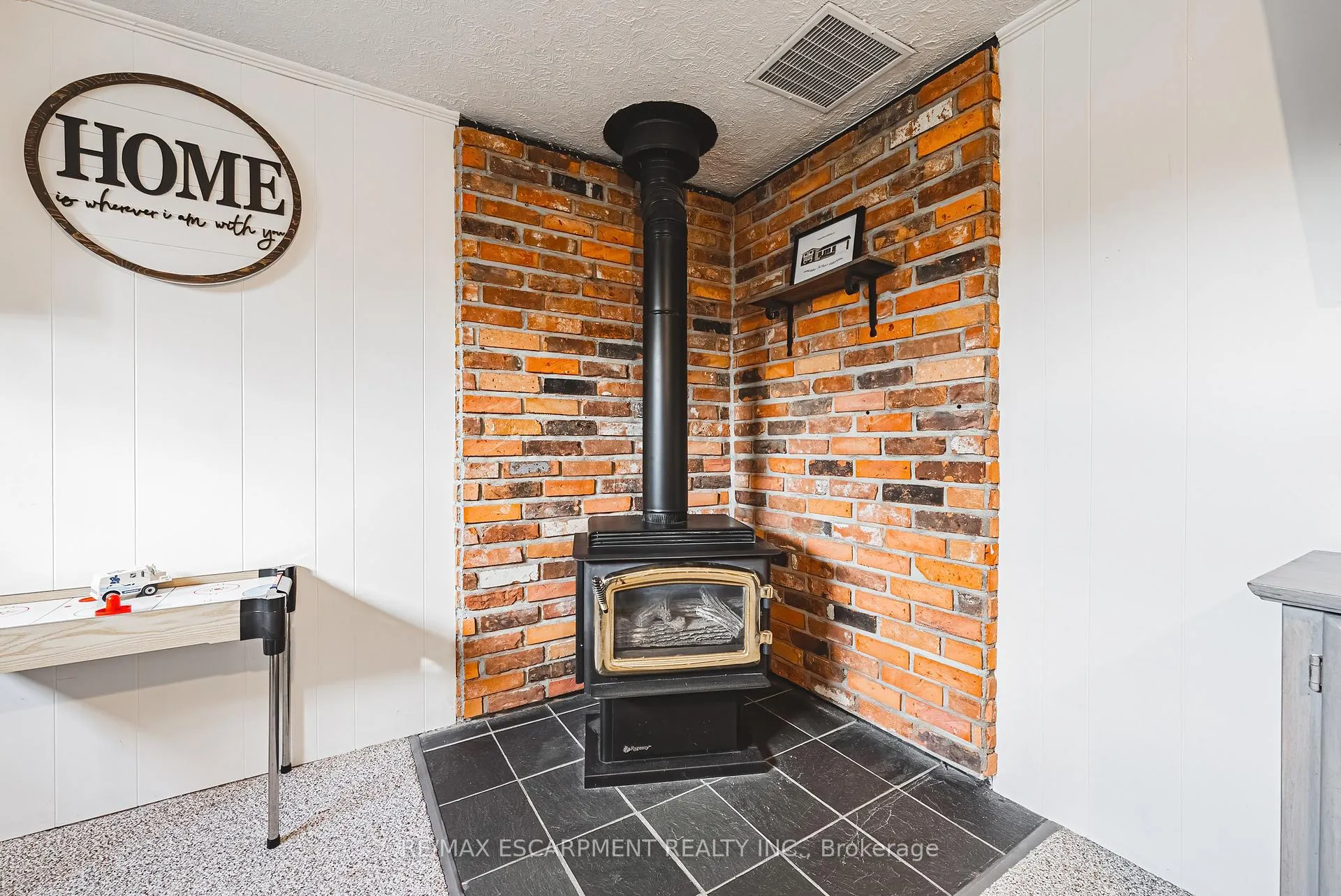 Photo 30 of 4117 Hixon Street, Lincoln, Beamsville — HOMEH