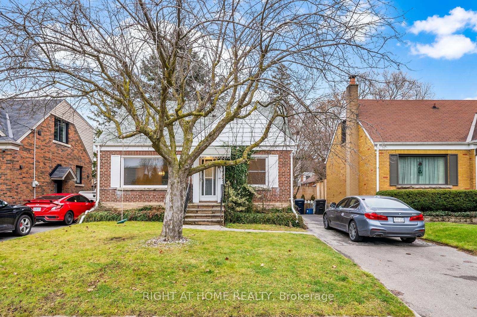 Front of 29 Plaxton Drive