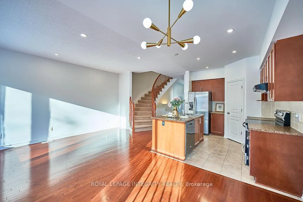 Photo 10 of 870 Fletcher Circle, Ottawa, Kanata - Kanata Lakes/Heritage Hills — HOMEH