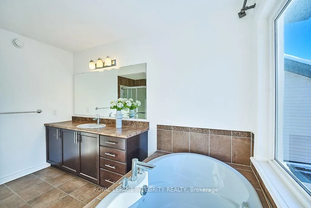 Photo 29 of 870 Fletcher Circle, Ottawa, Kanata - Kanata Lakes/Heritage Hills — HOMEH