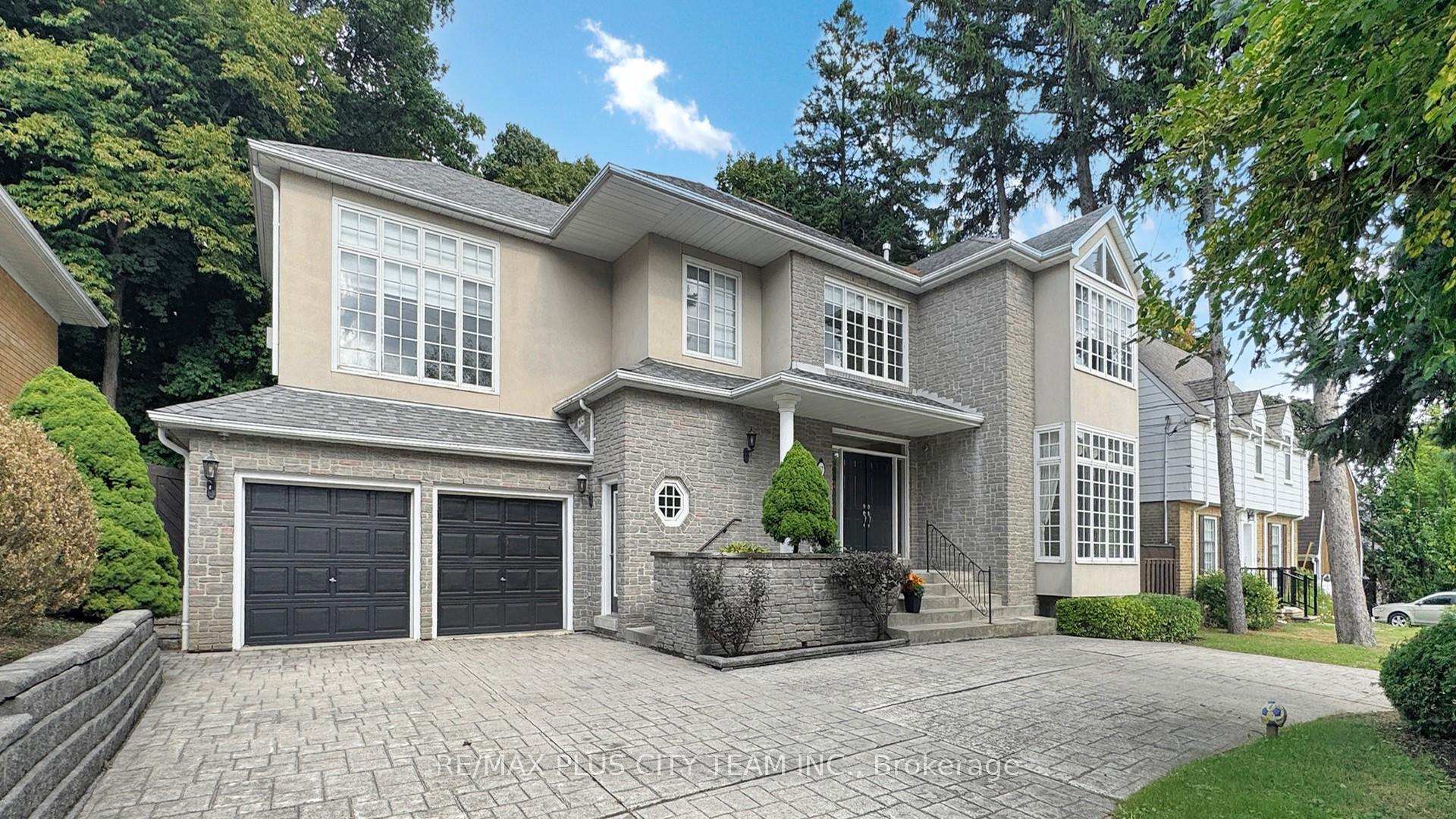 Front of 67 Agincourt Drive