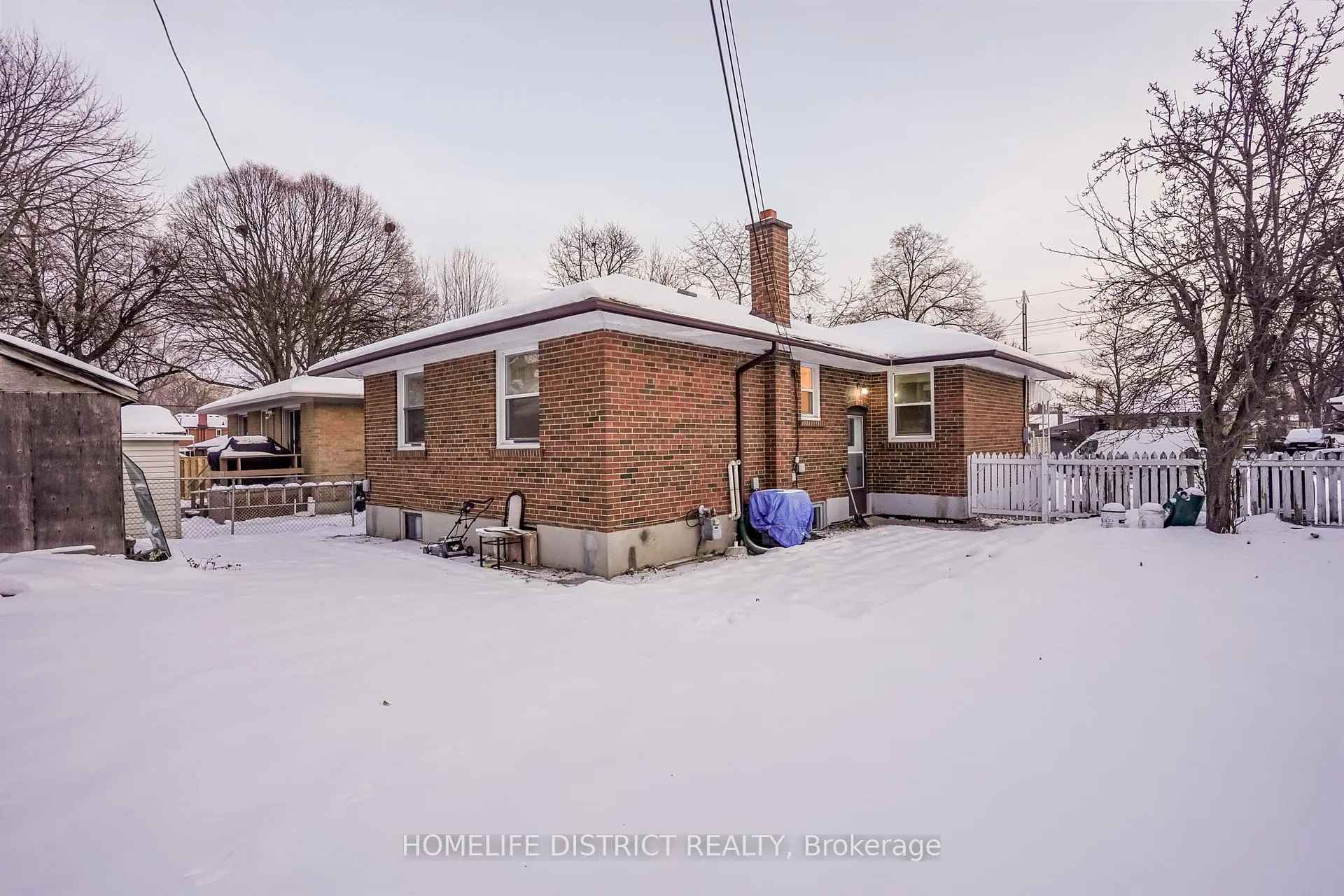 Photo 25 of 40 Calumet Crescent, Scarborough, Woburn — HOMEH