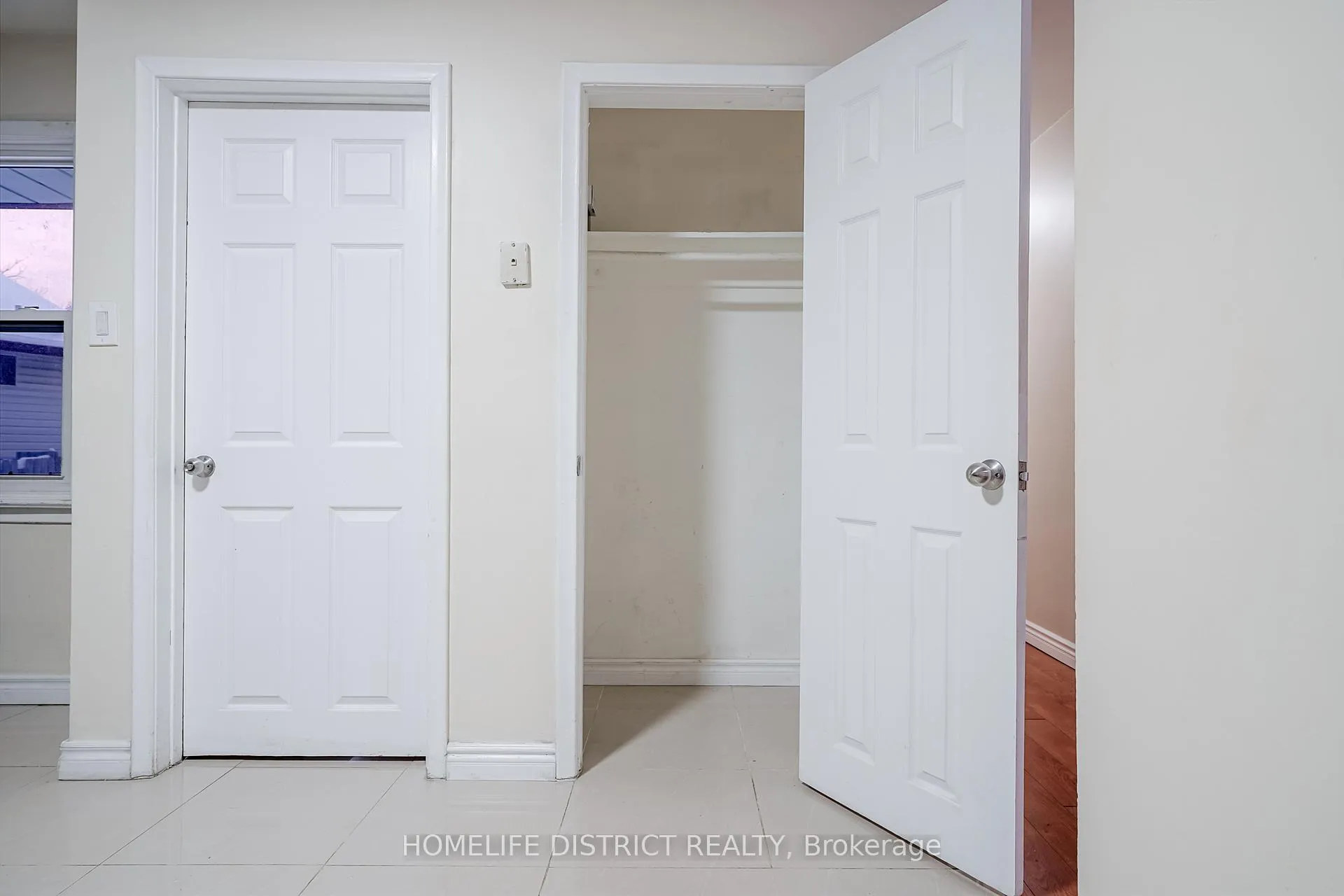Photo 42 of 40 Calumet Crescent, Scarborough, Woburn — HOMEH