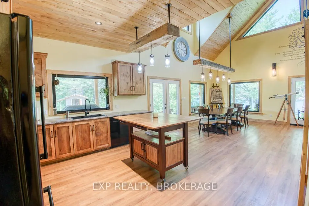 Photo 3 of 1249 Waters Edge Lane, Frontenac, Frontenac Centre — HOMEH