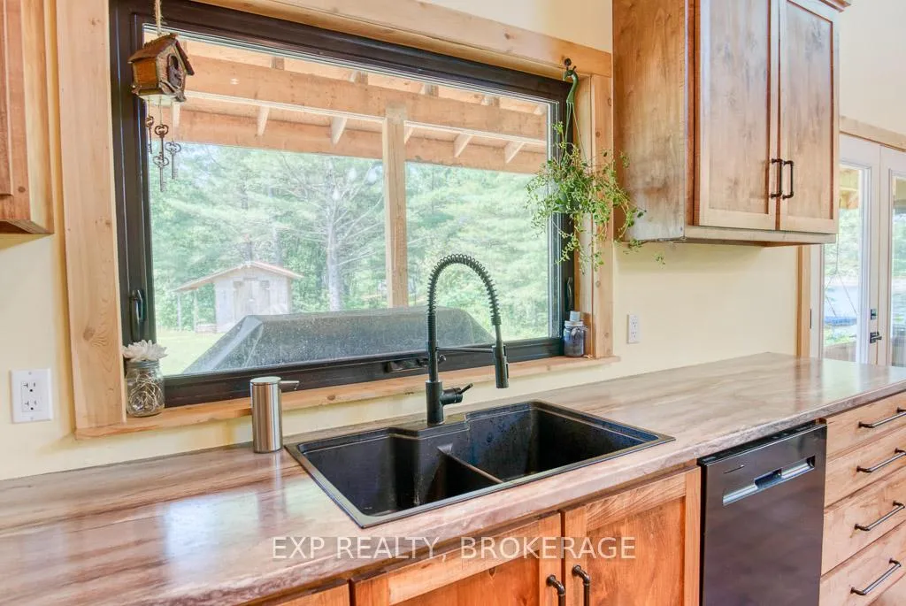 Photo 7 of 1249 Waters Edge Lane, Frontenac, Frontenac Centre — HOMEH