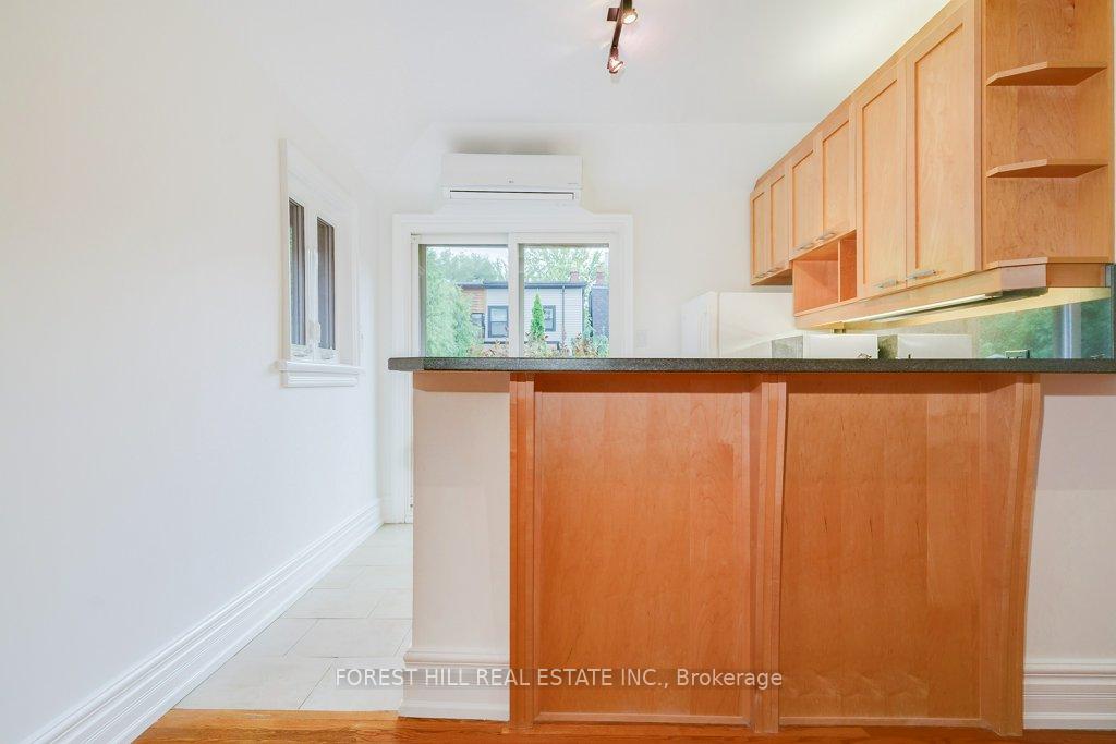Photo 7 of Unit 2, 45 Bernard Avenue, Toronto, The Annex — HOMEH