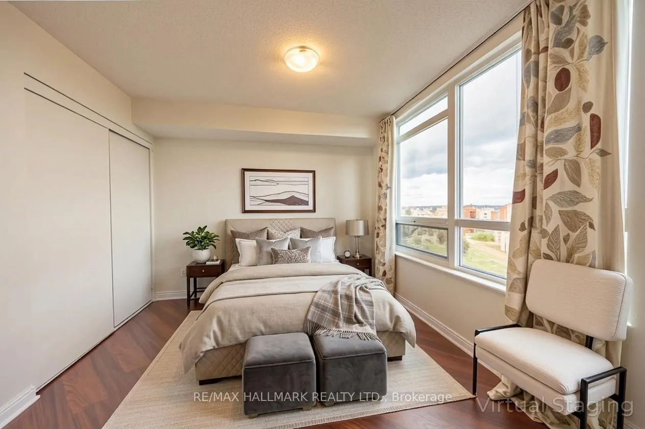 Photo 10 of Unit 817, 33 Cox Boulevard, Markham, Unionville — HOMEH