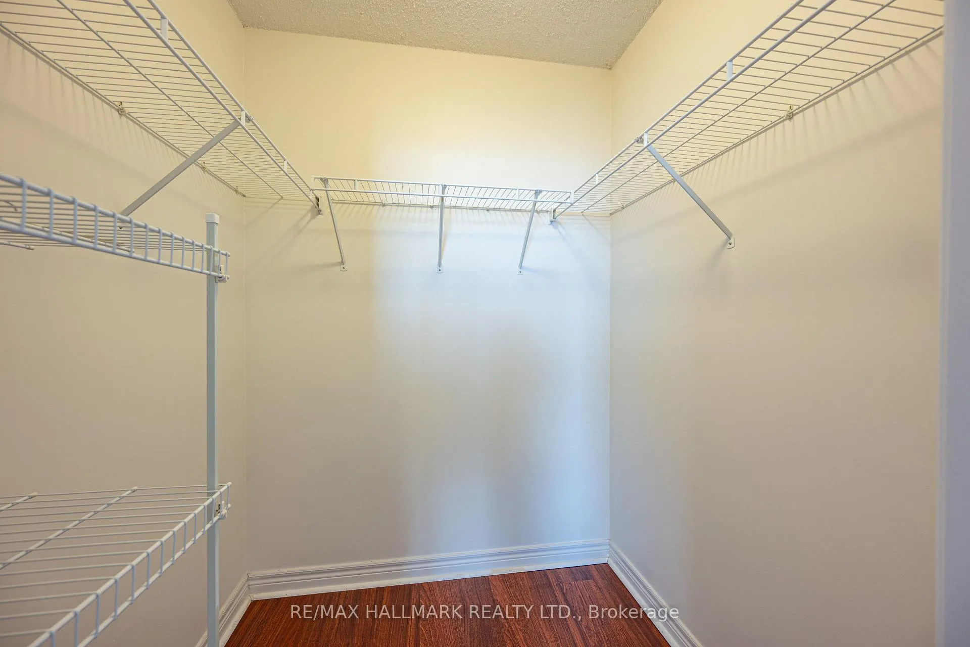 Photo 14 of Unit 817, 33 Cox Boulevard, Markham, Unionville — HOMEH
