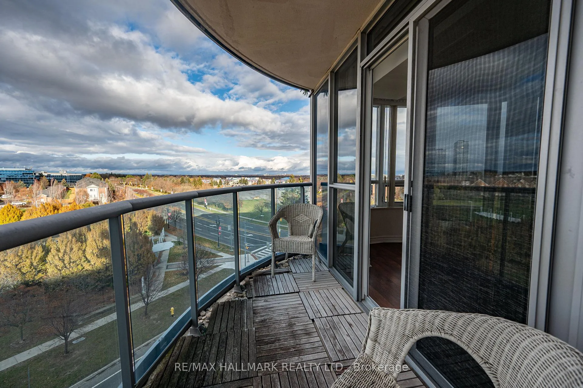 Photo 15 of Unit 817, 33 Cox Boulevard, Markham, Unionville — HOMEH