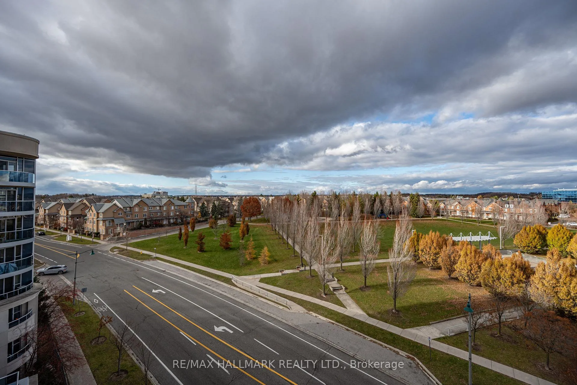 Photo 17 of Unit 817, 33 Cox Boulevard, Markham, Unionville — HOMEH
