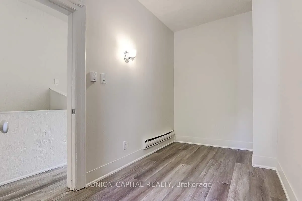 Photo 14 of 928 Eastern Avenue, Toronto, Greenwood-Coxwell — HOMEH