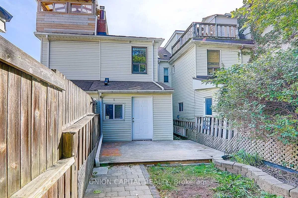 Photo 23 of 928 Eastern Avenue, Toronto, Greenwood-Coxwell — HOMEH