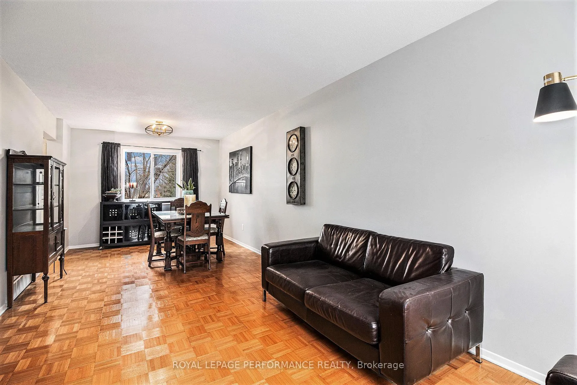 Photo 4 of 6349 St Louis Drive, Ottawa, Hiawatha Park/Convent Glen — HOMEH