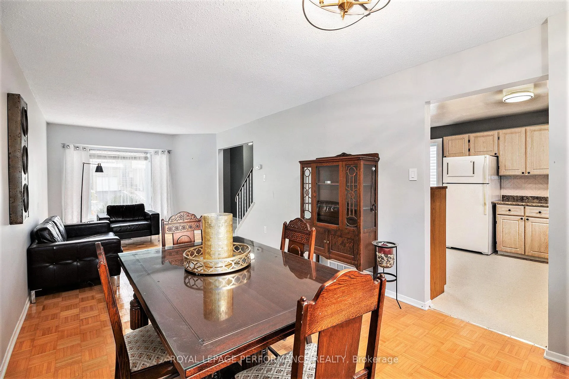 Photo 8 of 6349 St Louis Drive, Ottawa, Hiawatha Park/Convent Glen — HOMEH