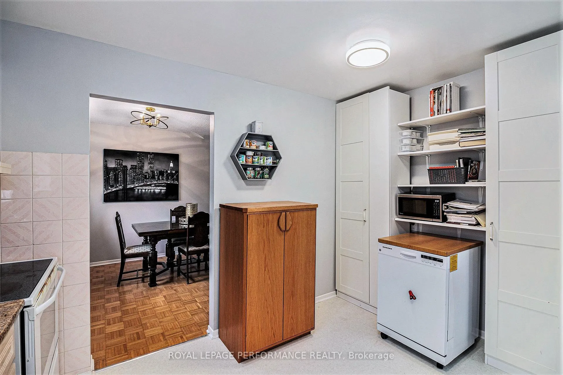 Photo 12 of 6349 St Louis Drive, Ottawa, Hiawatha Park/Convent Glen — HOMEH