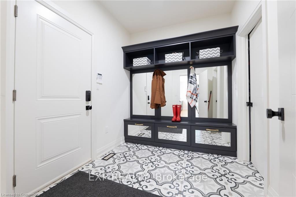 Photo 12 of 6 Cristallina Drive, Thorold, Rolling Meadows — HOMEH