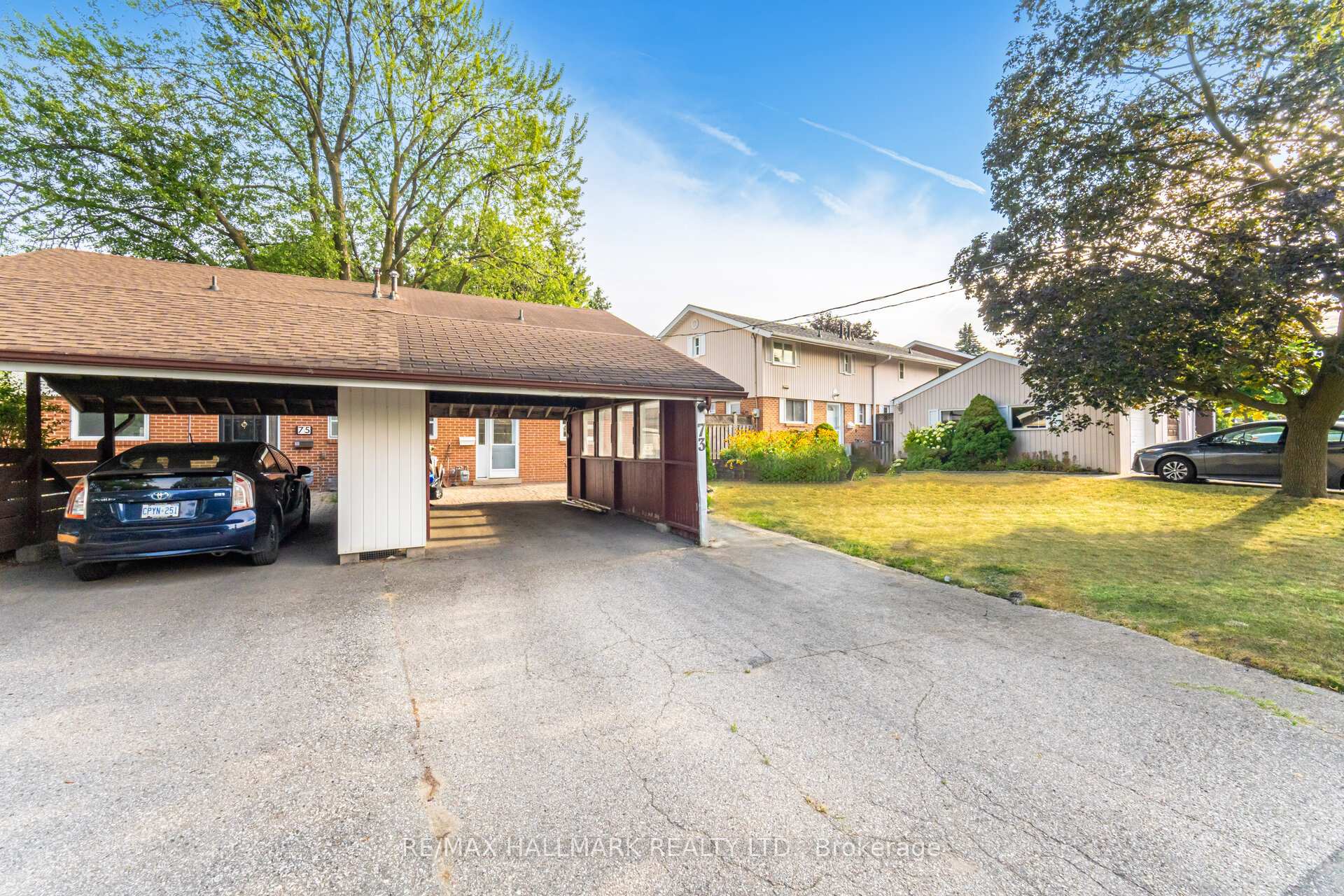 Photo 4 of 73 Dogwood Crescent, Scarborough, Bendale — HOMEH