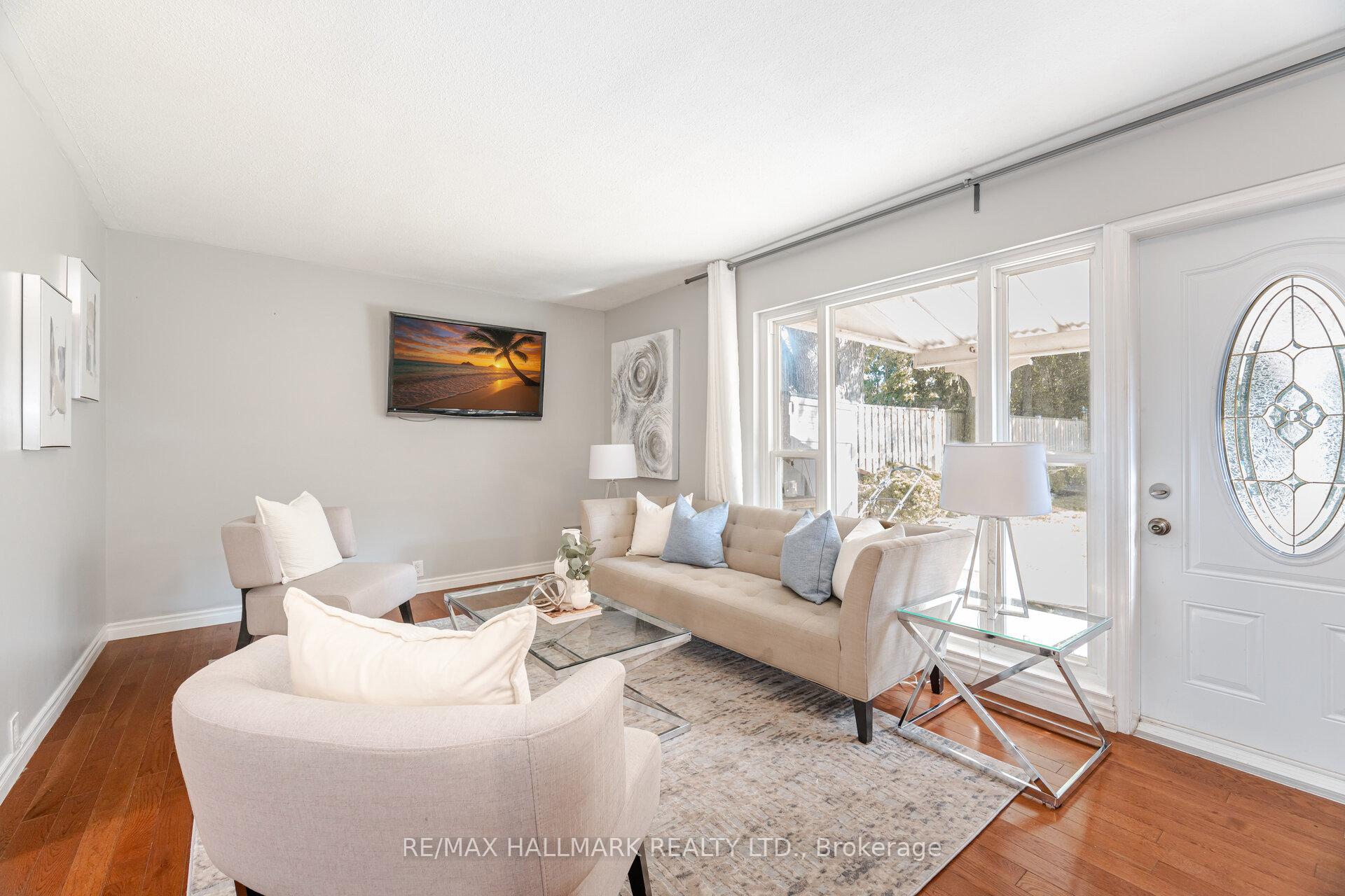 Photo 12 of 73 Dogwood Crescent, Scarborough, Bendale — HOMEH