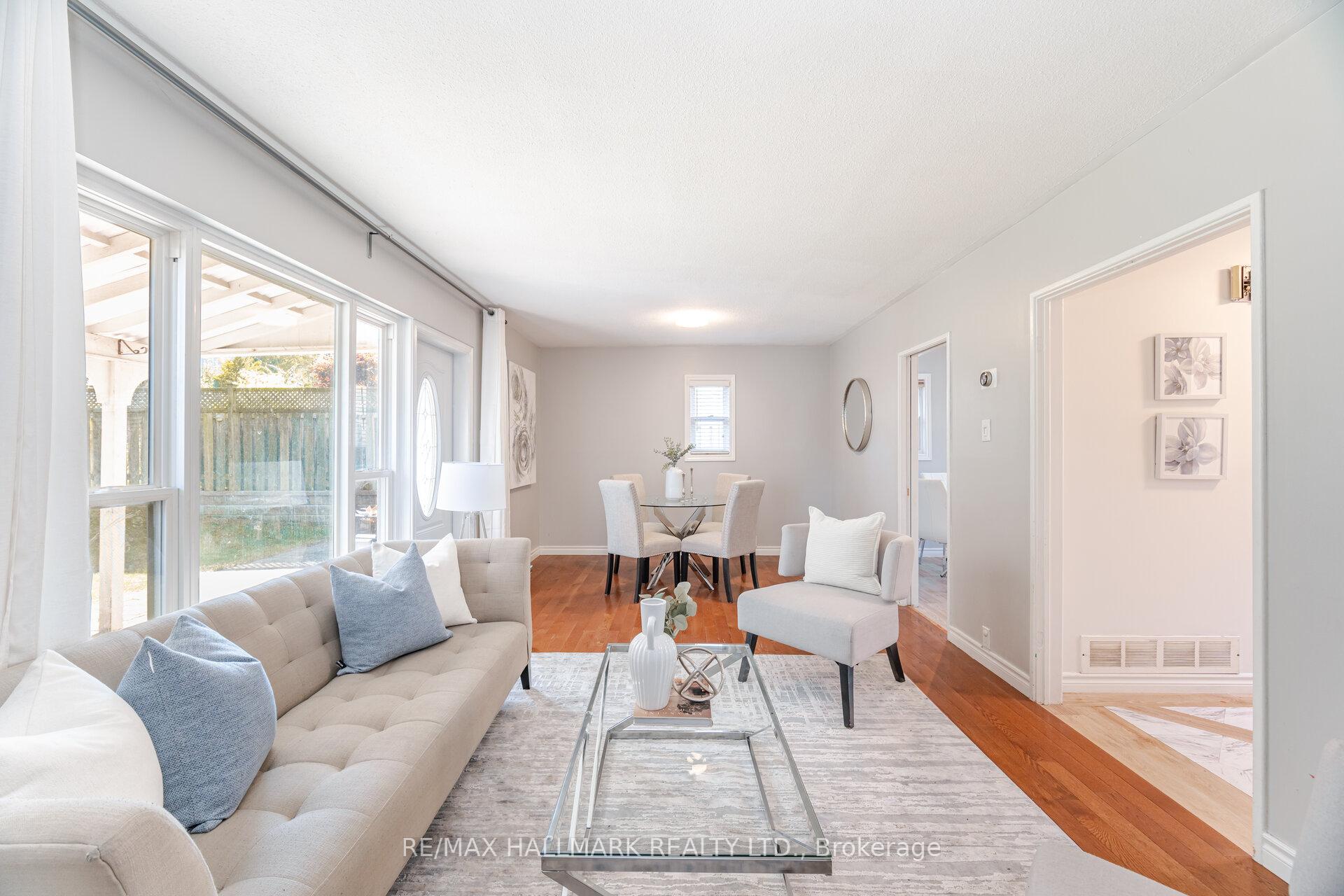 Photo 15 of 73 Dogwood Crescent, Scarborough, Bendale — HOMEH