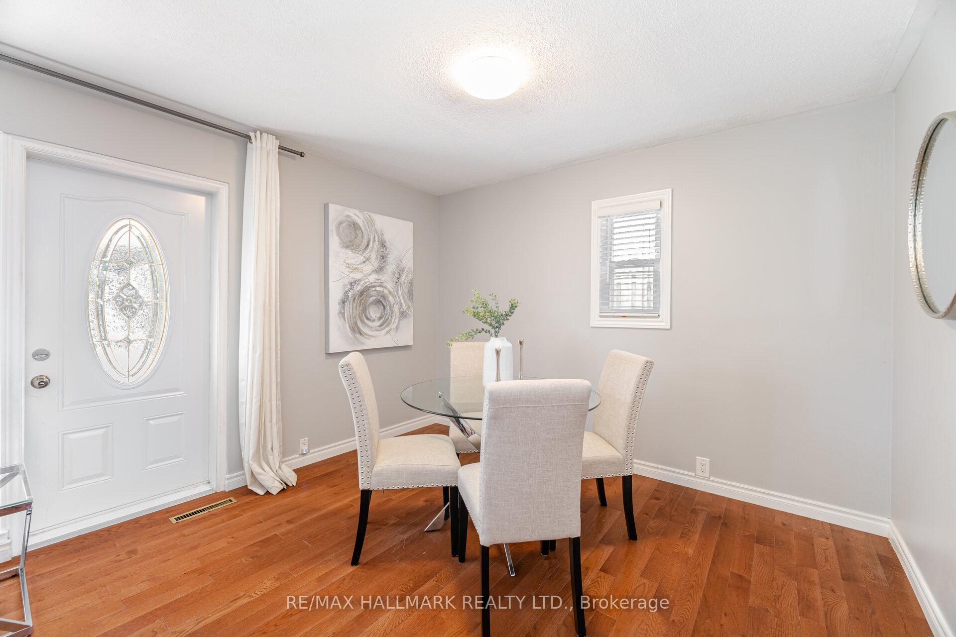 Photo 17 of 73 Dogwood Crescent, Scarborough, Bendale — HOMEH