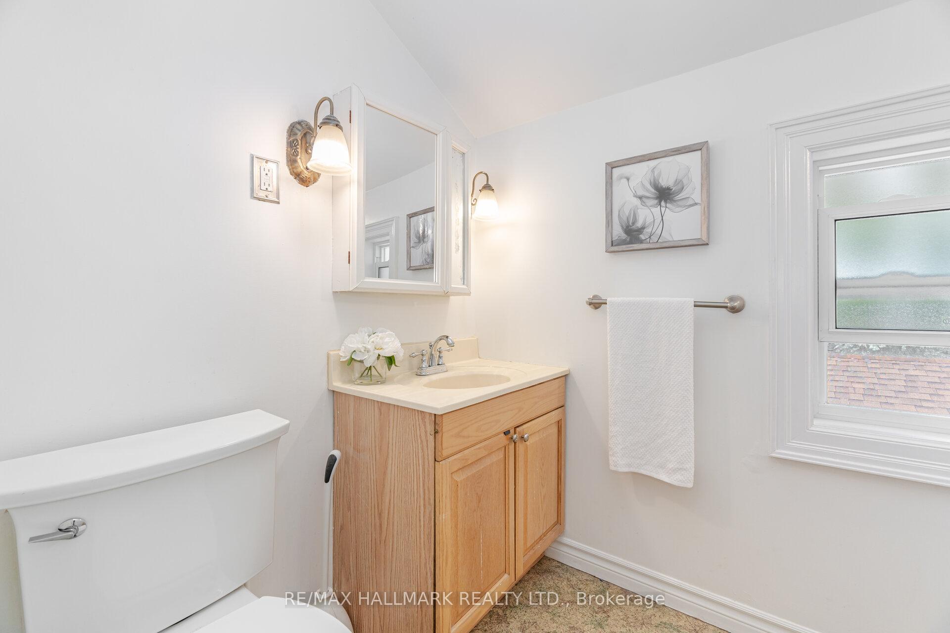 Photo 37 of 73 Dogwood Crescent, Scarborough, Bendale — HOMEH